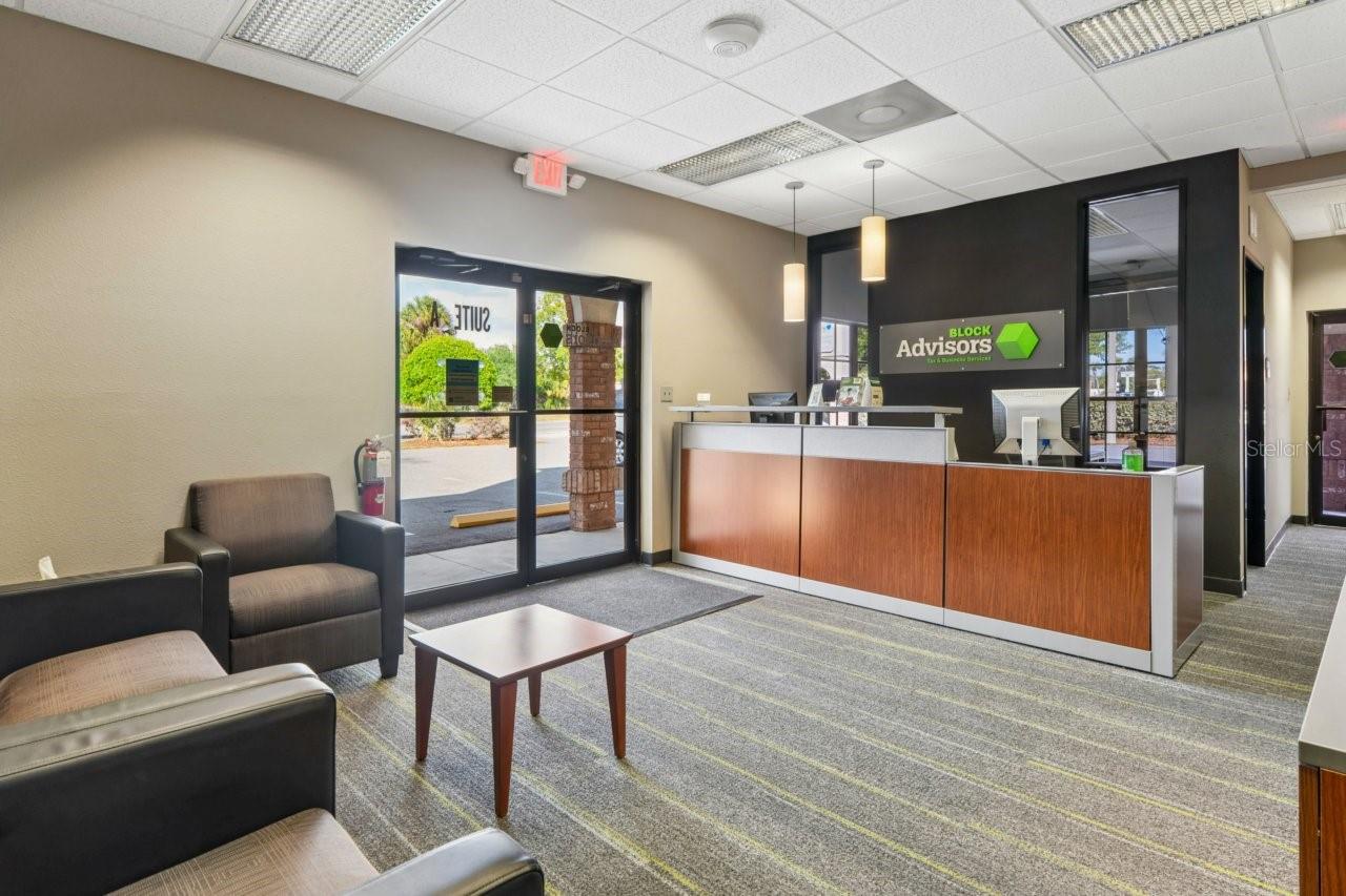 Listing photo id 23 for 5330 Spring Hill Drive A