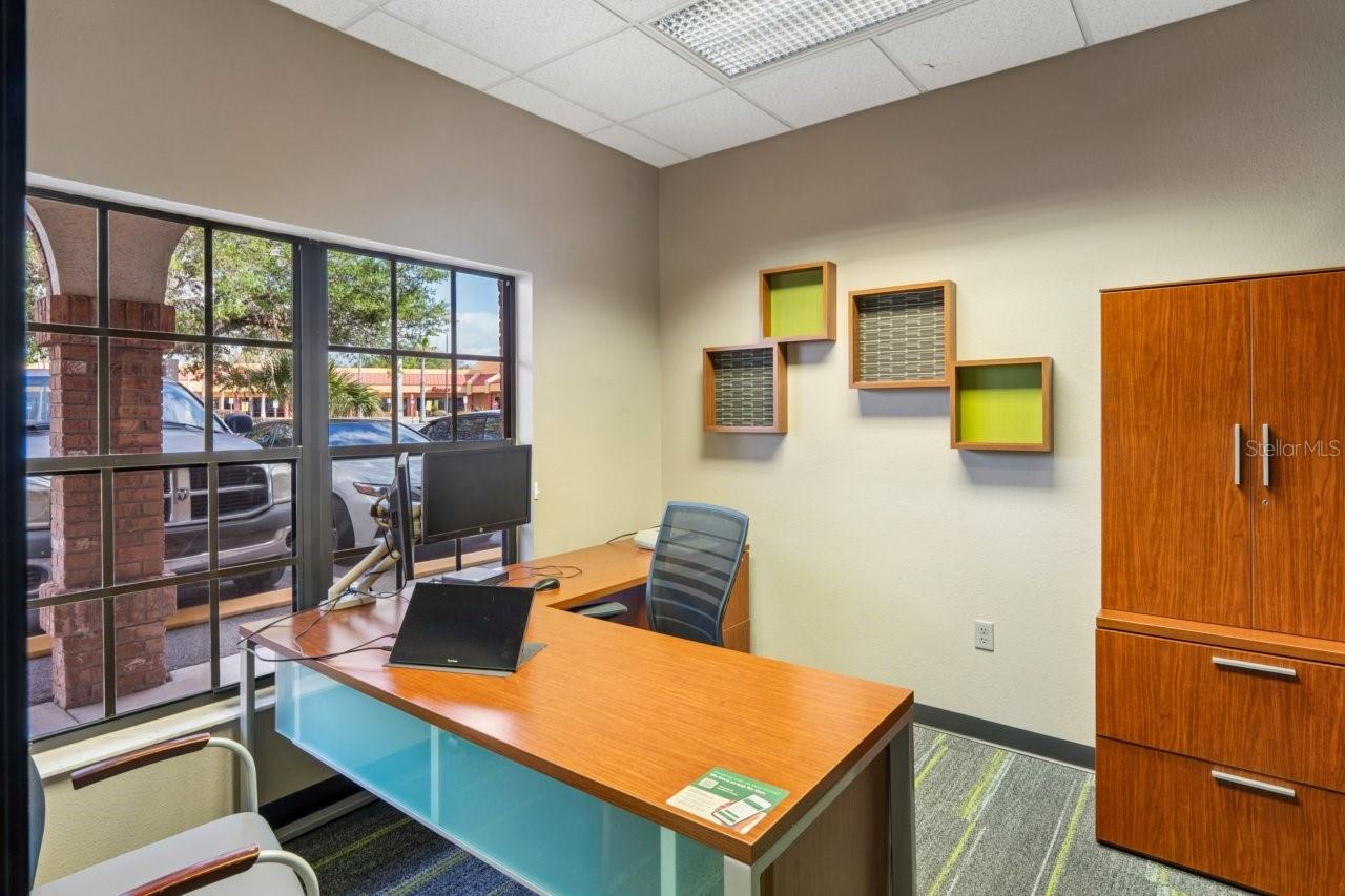 Listing photo id 28 for 5330 Spring Hill Drive A