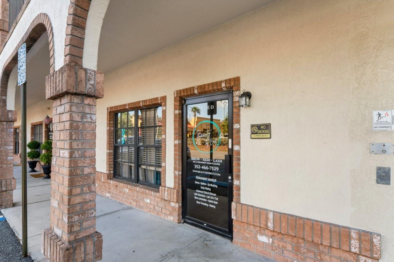 Listing photo id 35 for 5330 Spring Hill Drive A