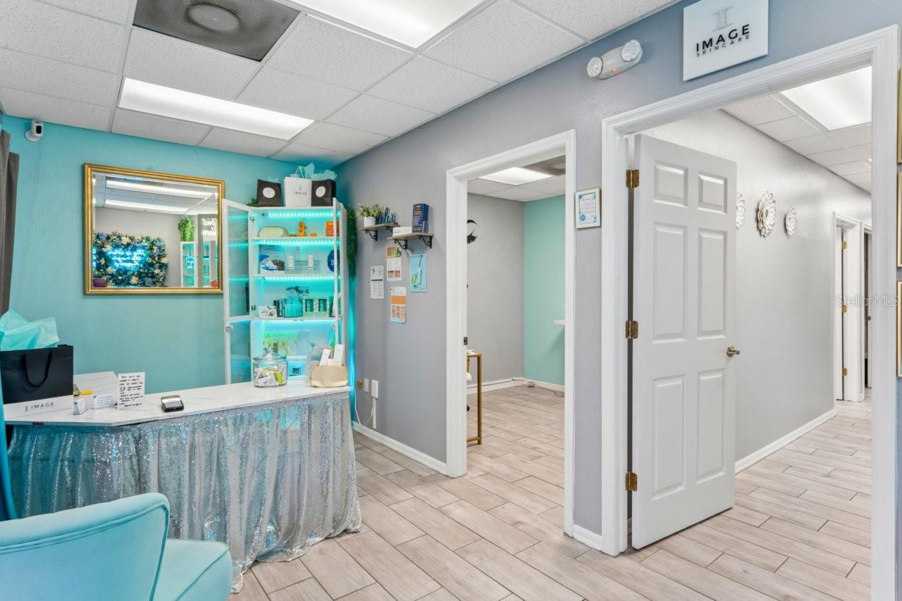 Listing photo id 37 for 5330 Spring Hill Drive A