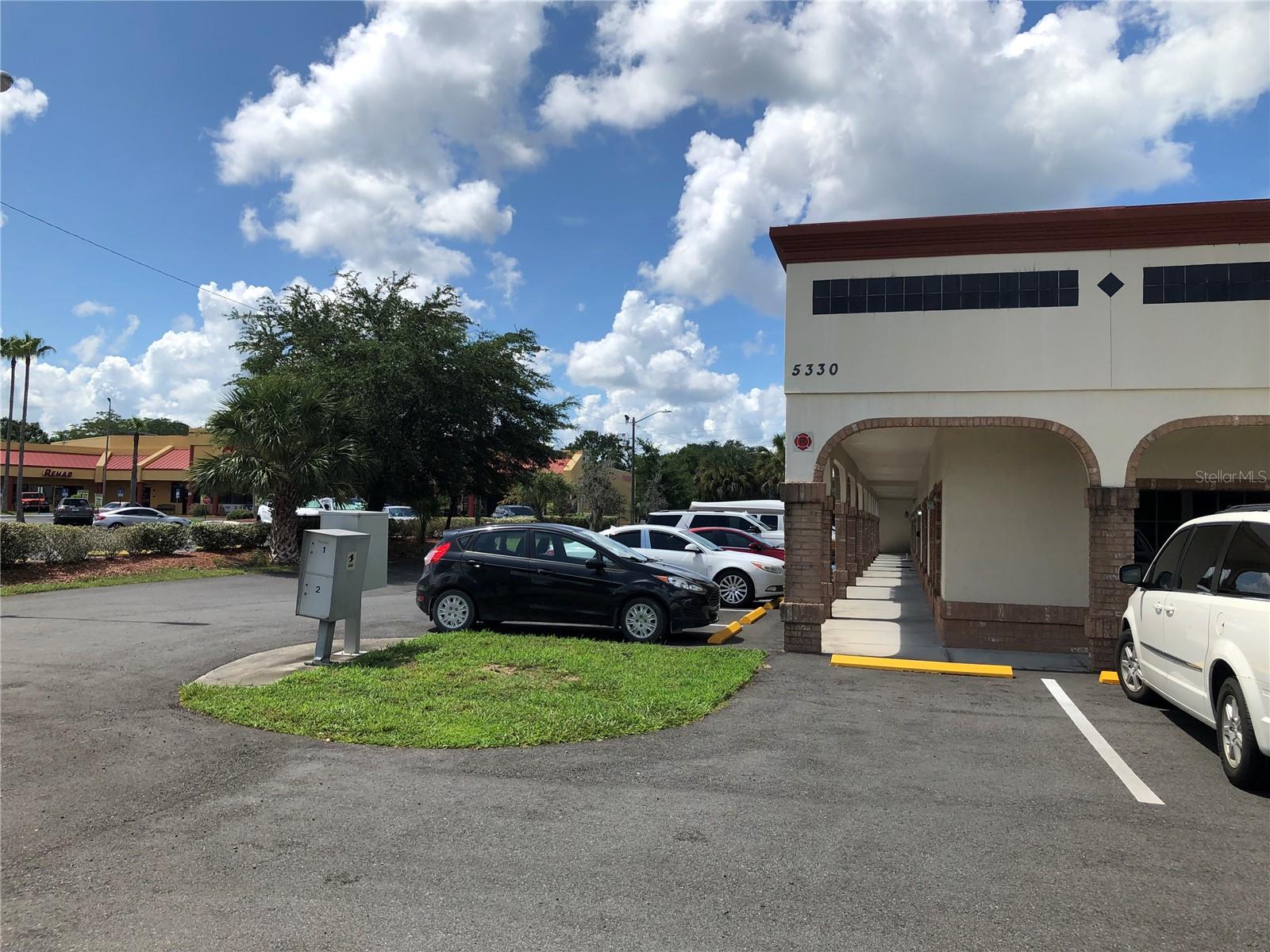 Listing photo id 51 for 5330 Spring Hill Drive A