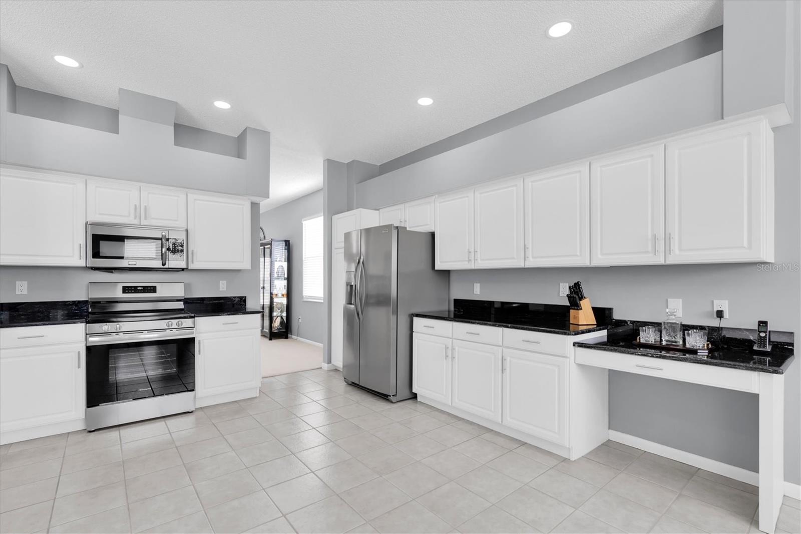 Image 18 of 59 For 2487 Saddlewood Lane