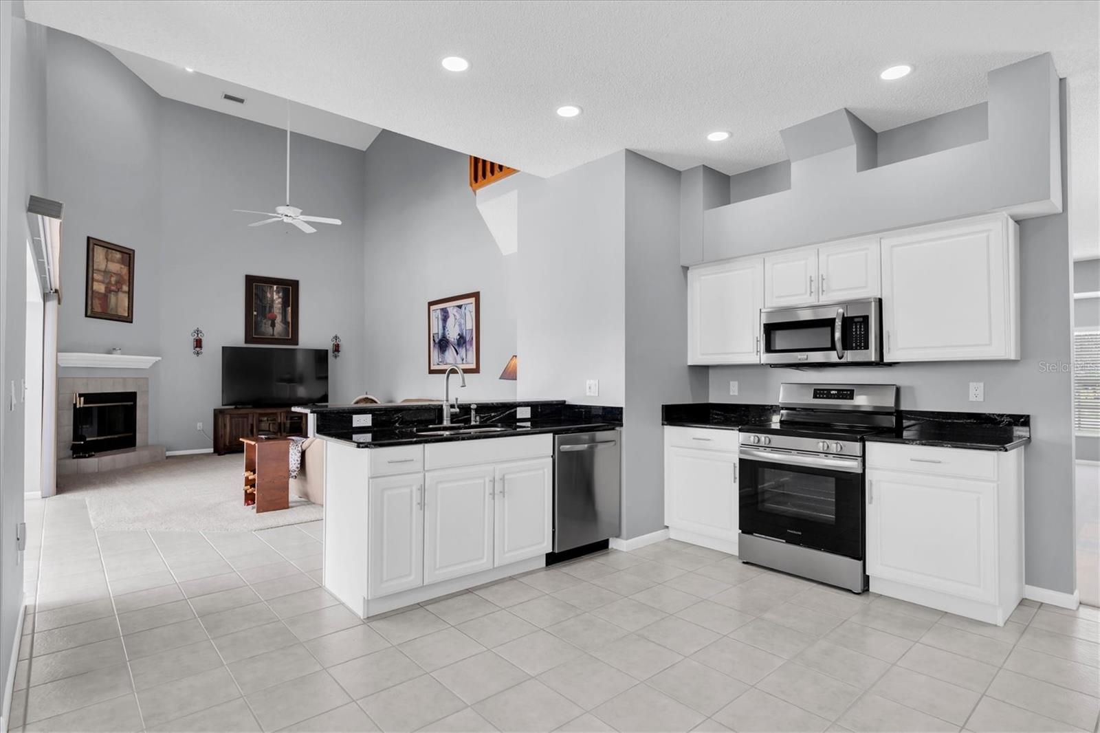 Image 19 of 59 For 2487 Saddlewood Lane