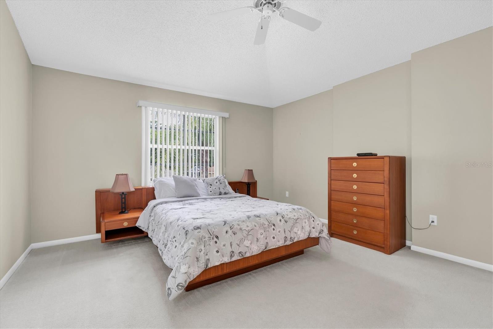 Image 33 of 59 For 2487 Saddlewood Lane