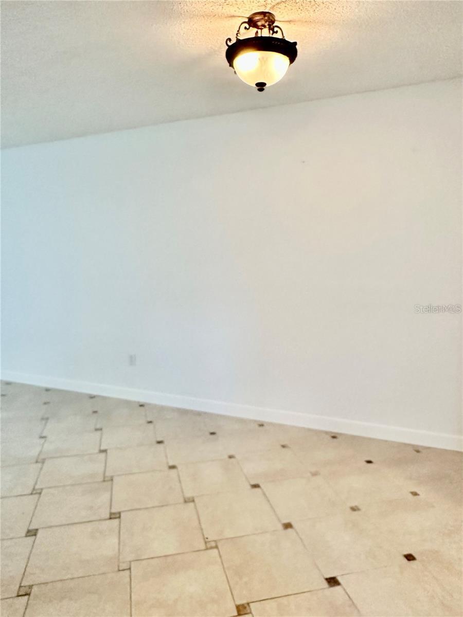 Image 5 of 30 For 2625 State Road 590 1414