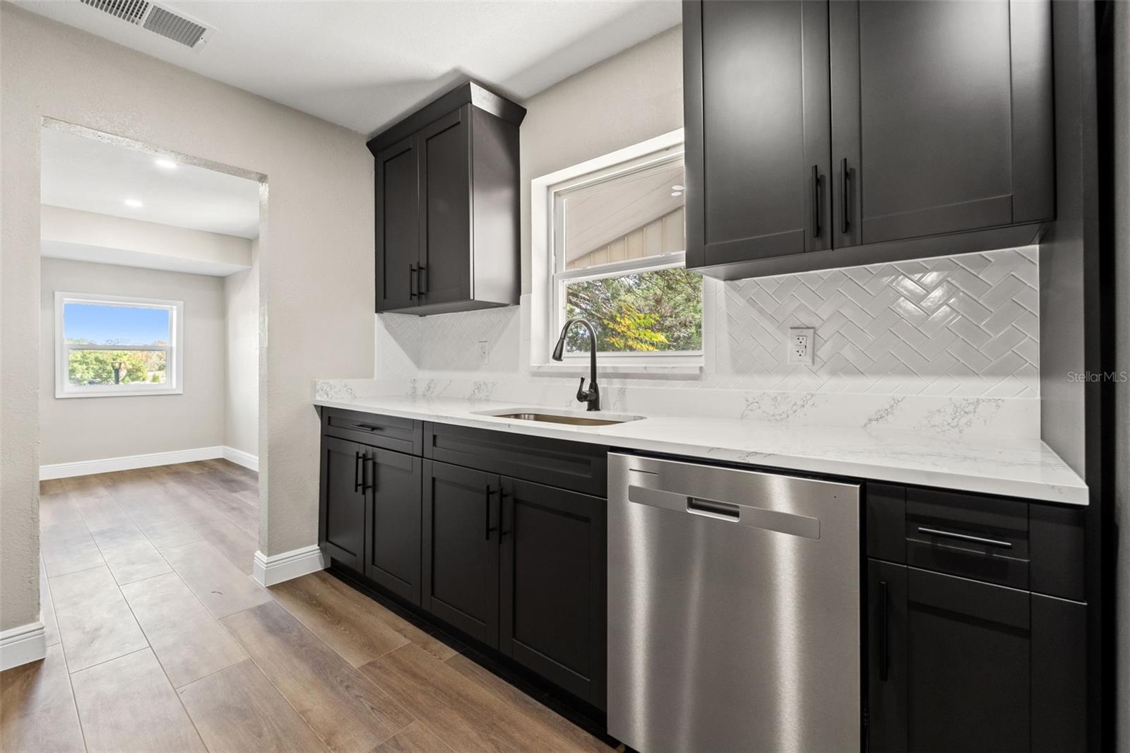 Image 20 of 39 For 1173 Cobblestone Drive