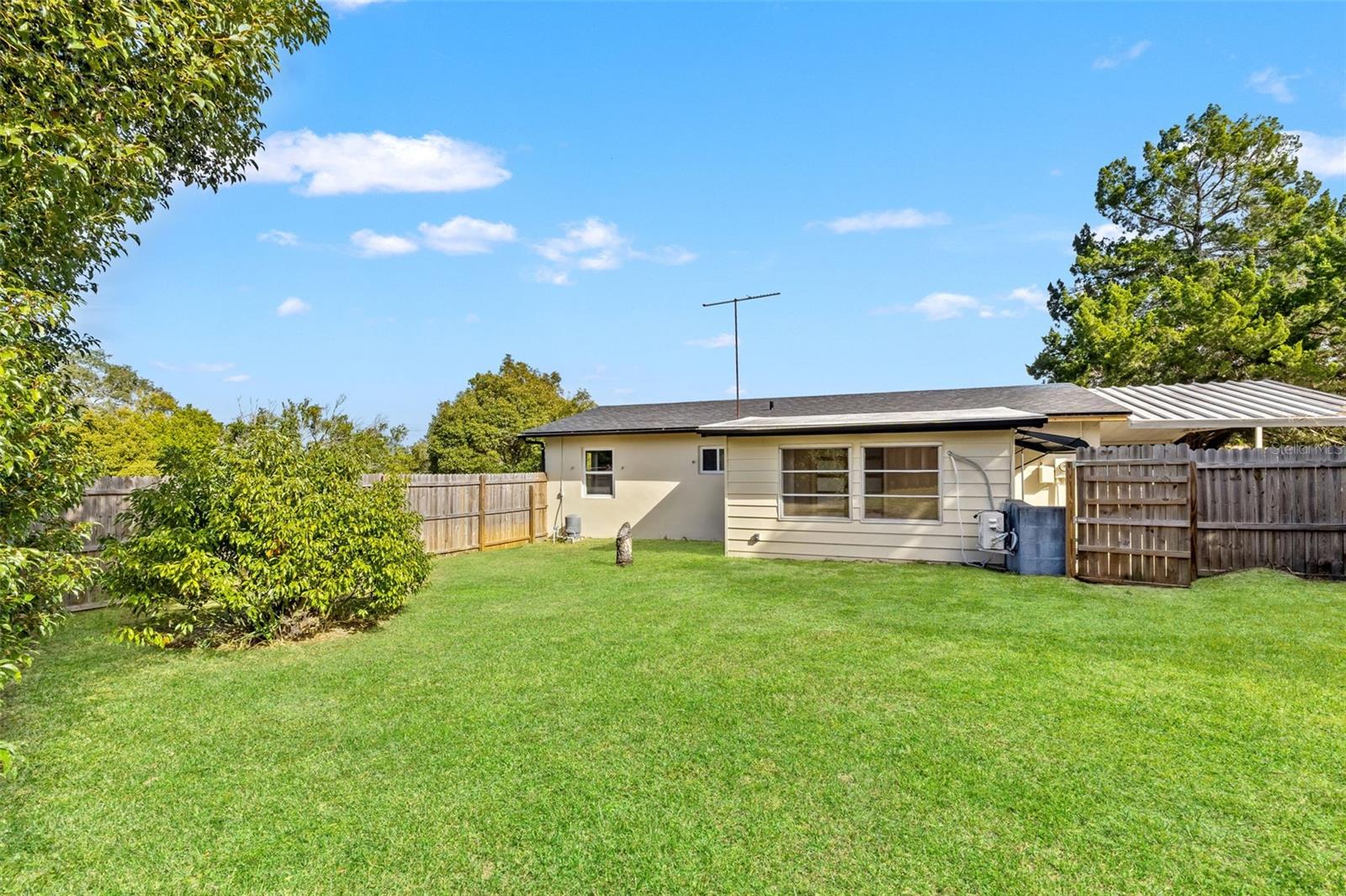 Image 32 of 39 For 1173 Cobblestone Drive