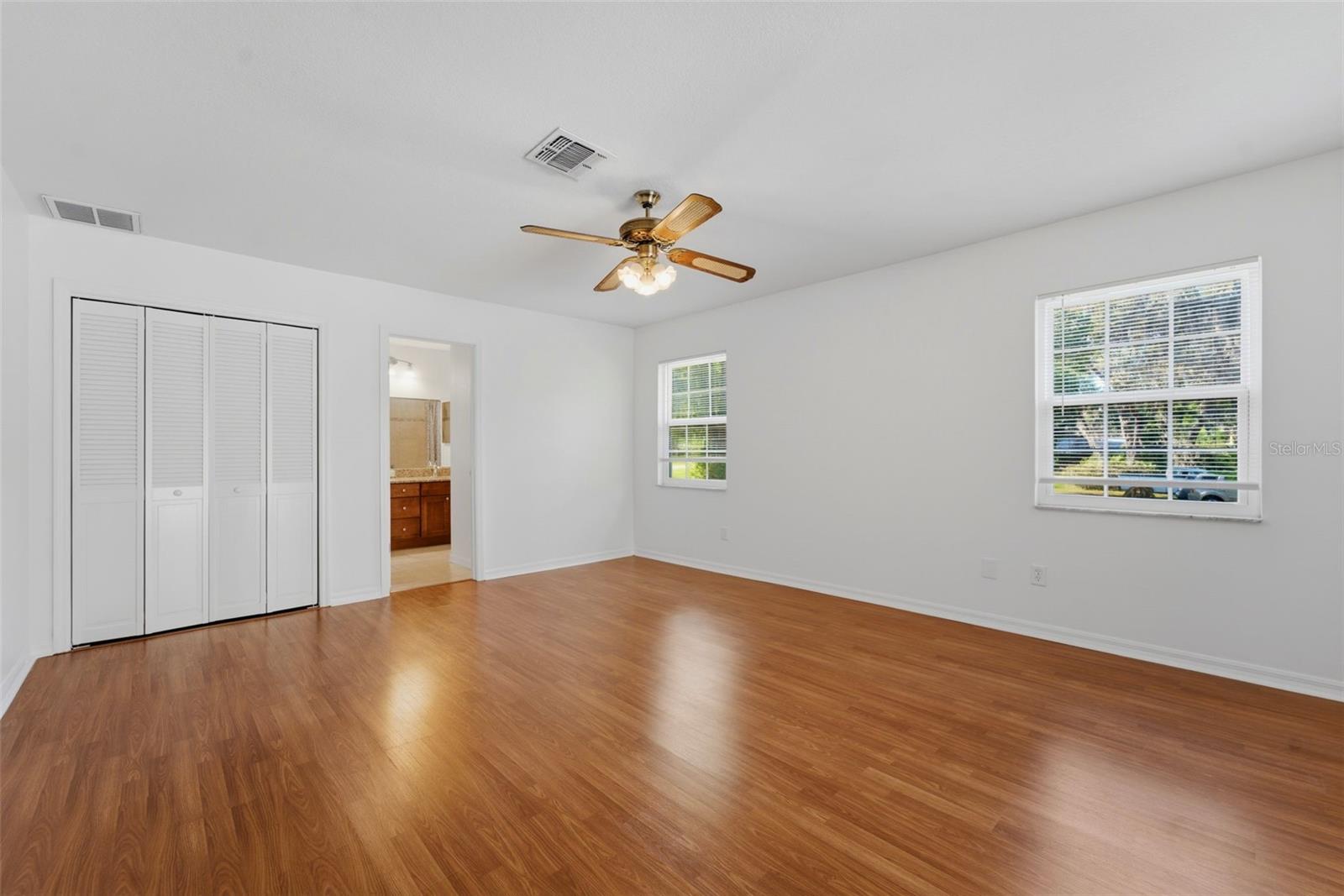 Image 16 of 39 For 9421 Wallien Drive