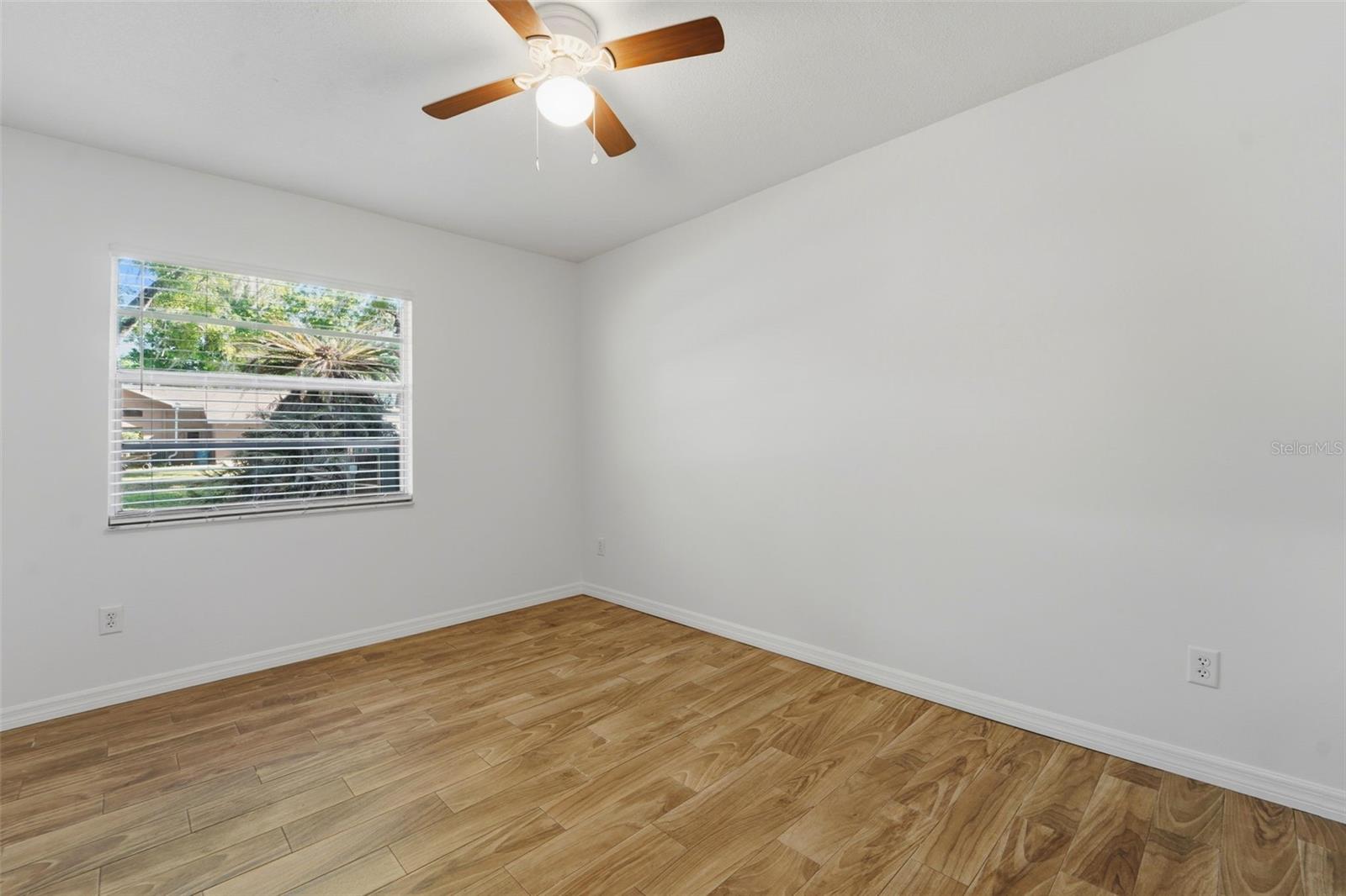 Image 18 of 39 For 9421 Wallien Drive