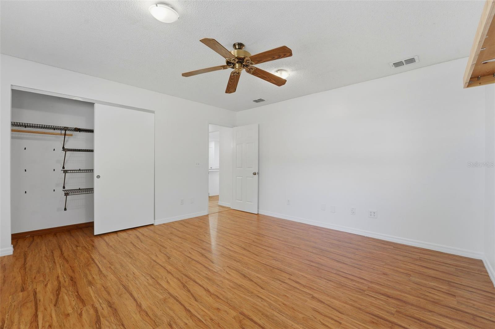 Image 22 of 39 For 9421 Wallien Drive