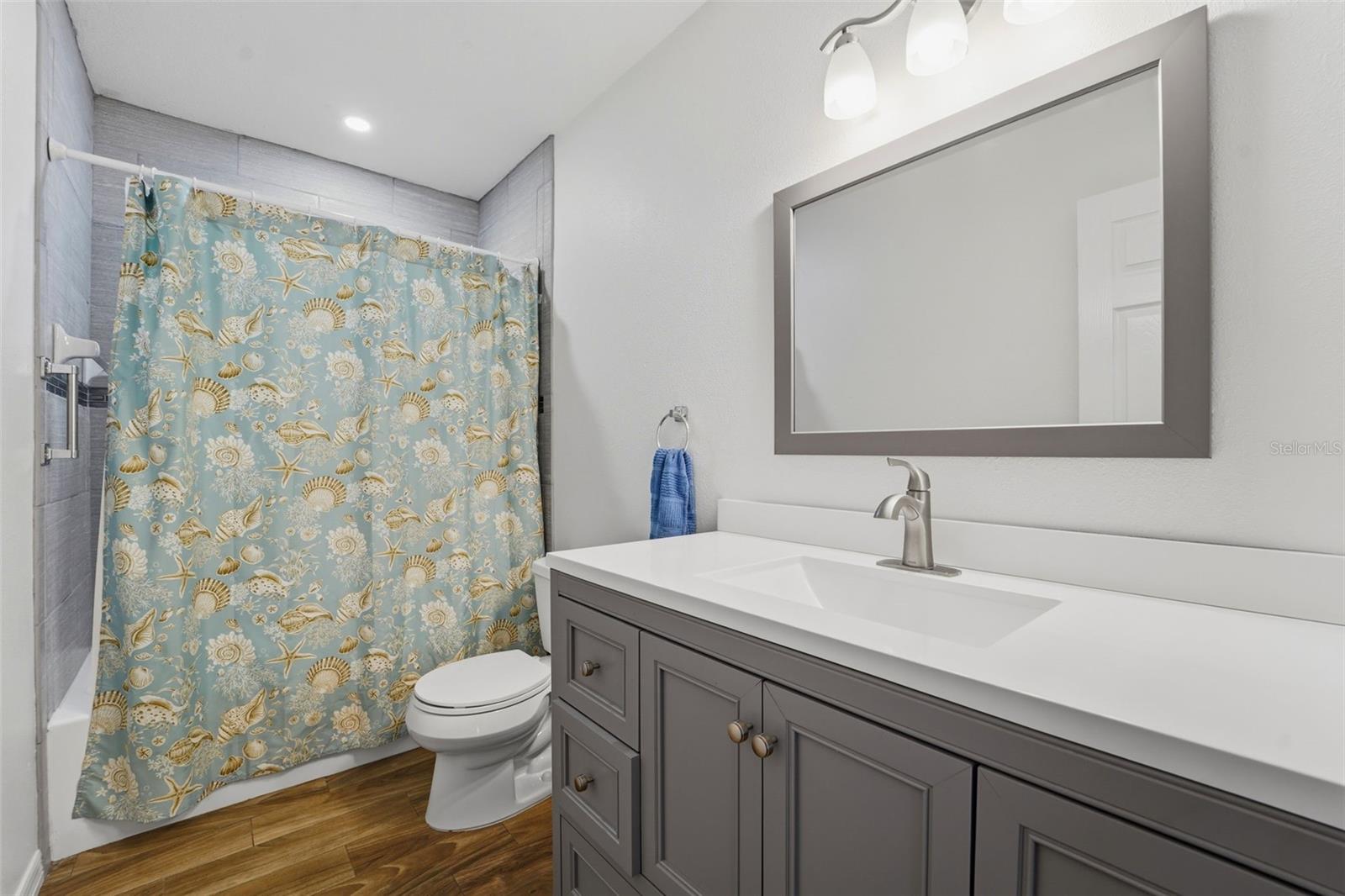 Image 23 of 39 For 9421 Wallien Drive