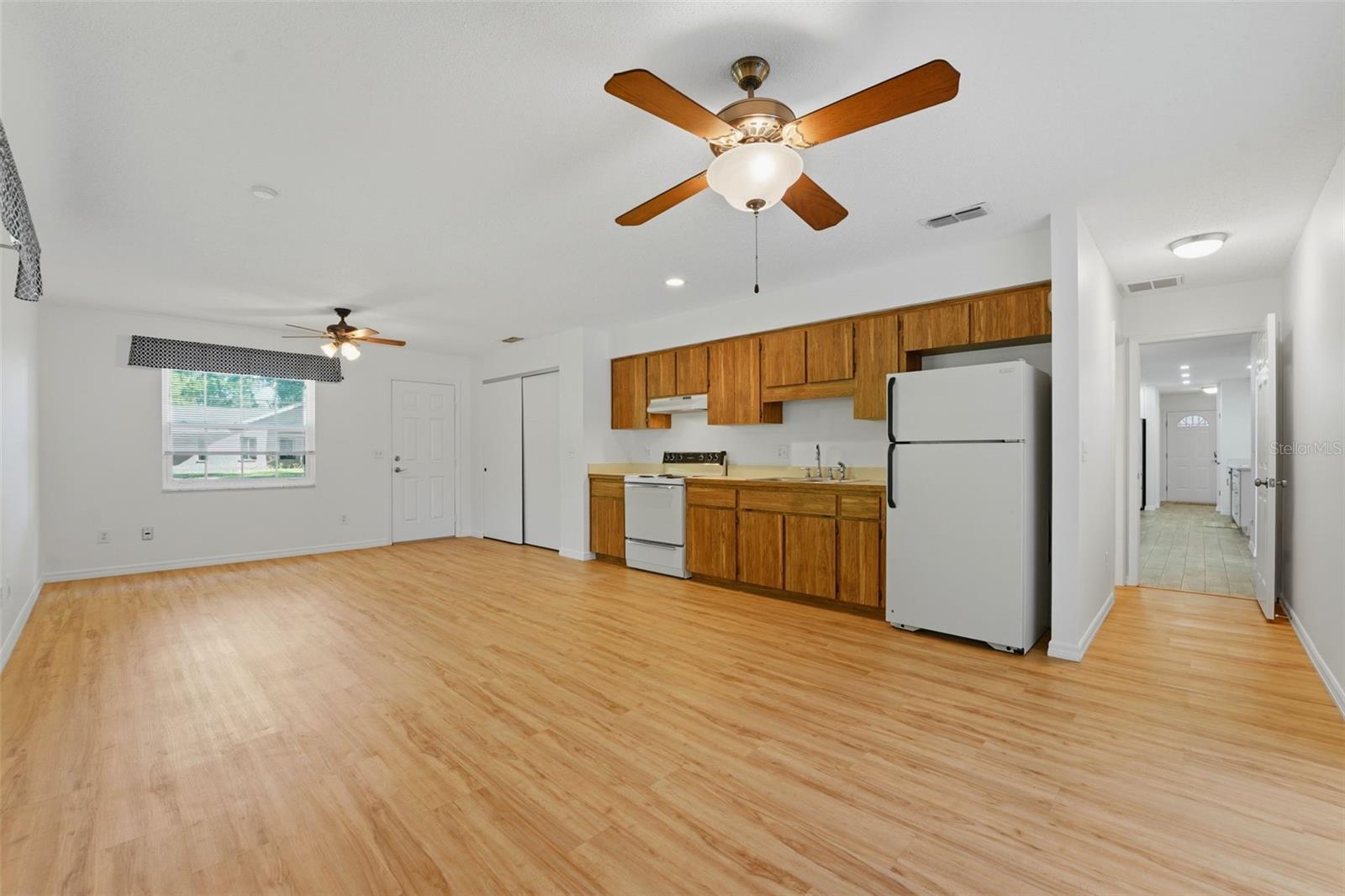 Image 24 of 39 For 9421 Wallien Drive