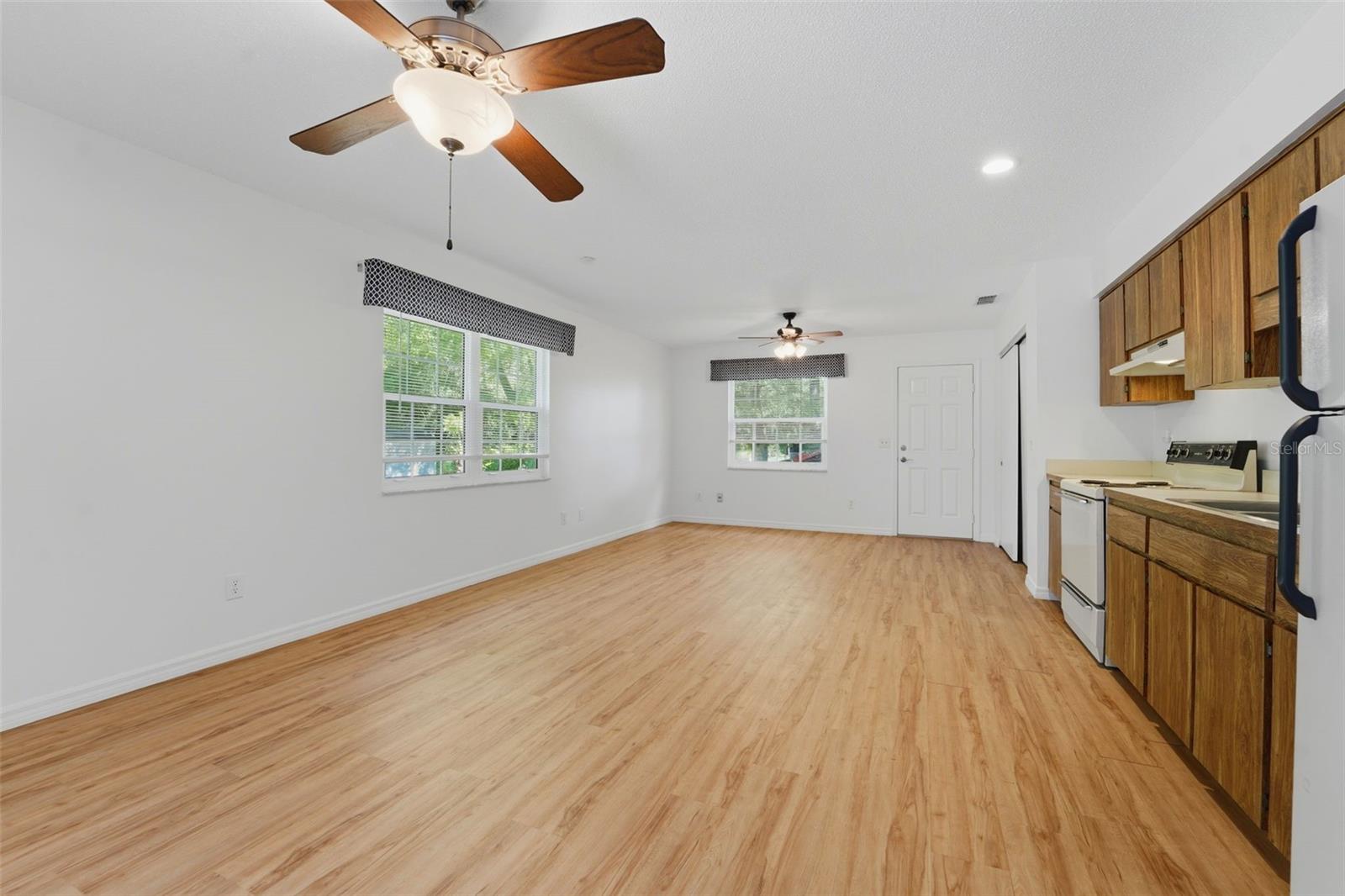 Image 26 of 39 For 9421 Wallien Drive