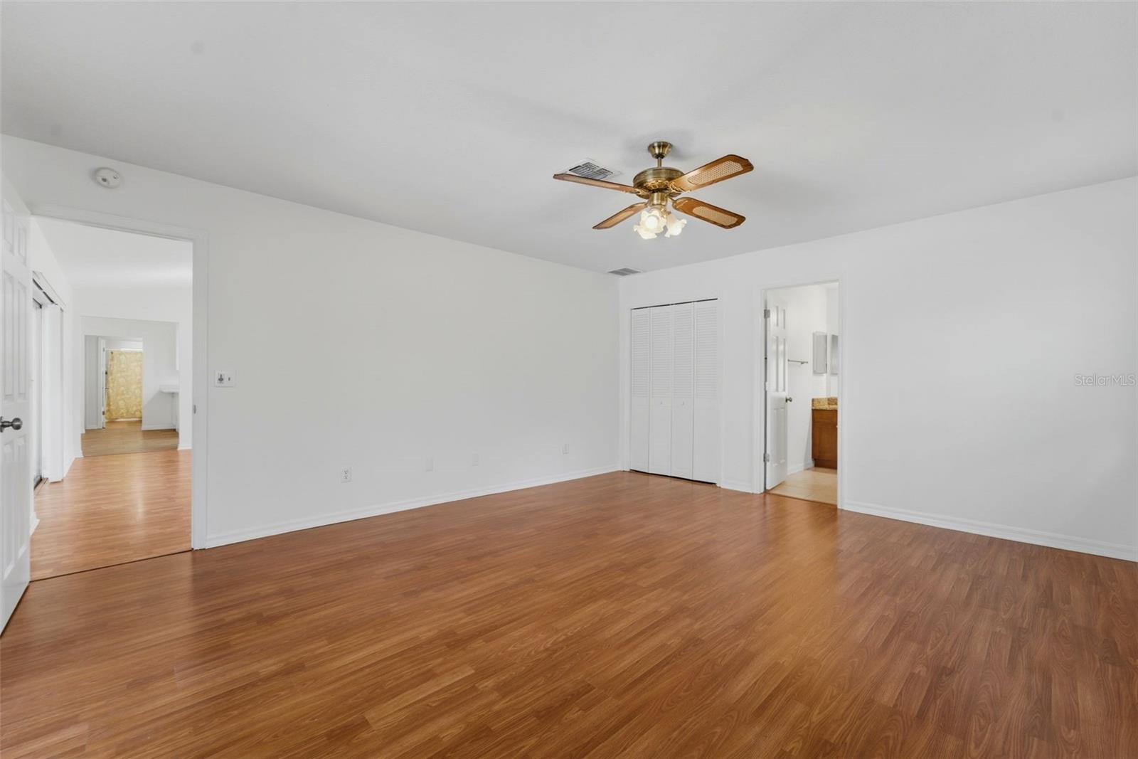 Image 27 of 39 For 9421 Wallien Drive