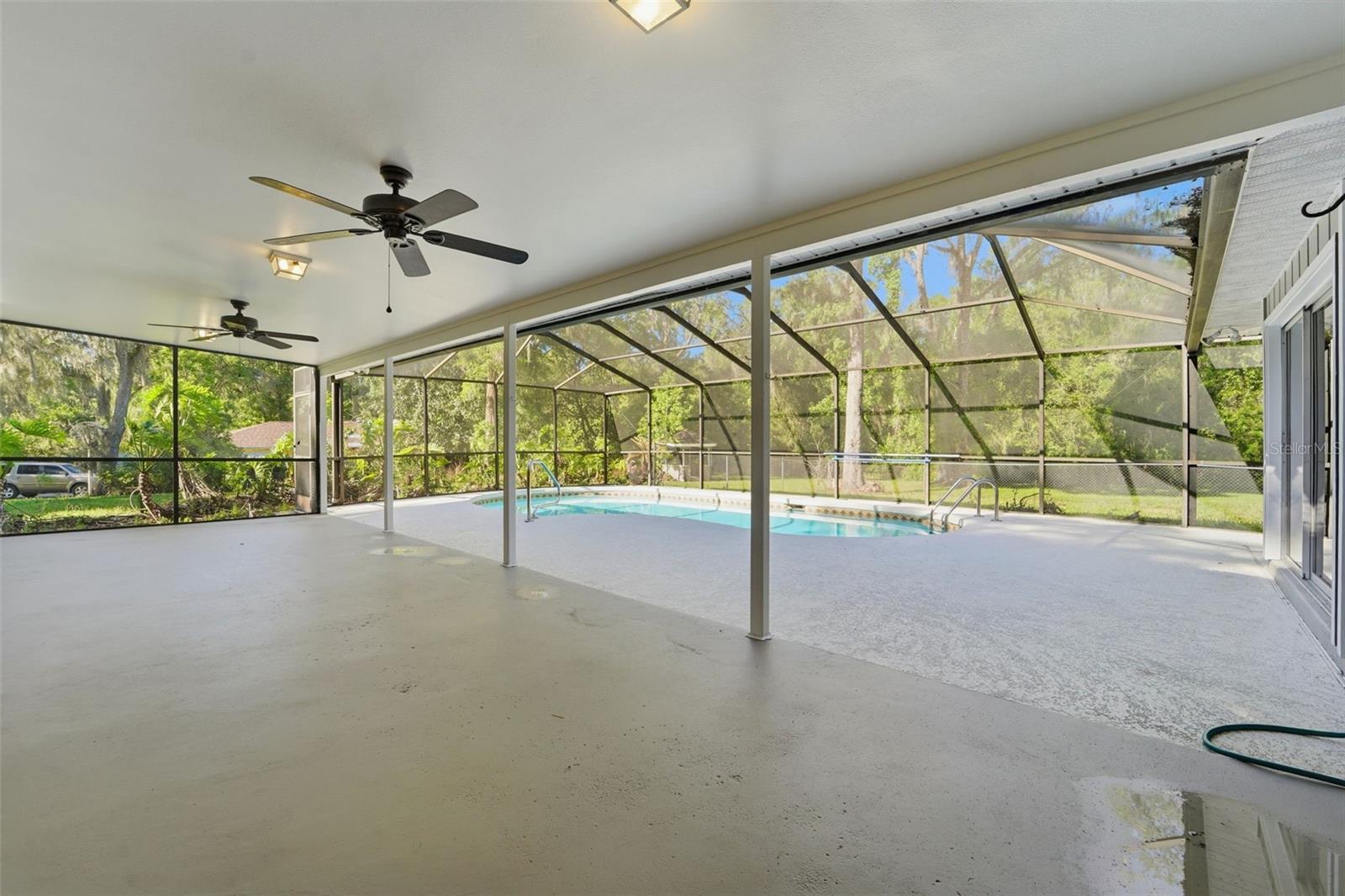 Image 32 of 39 For 9421 Wallien Drive