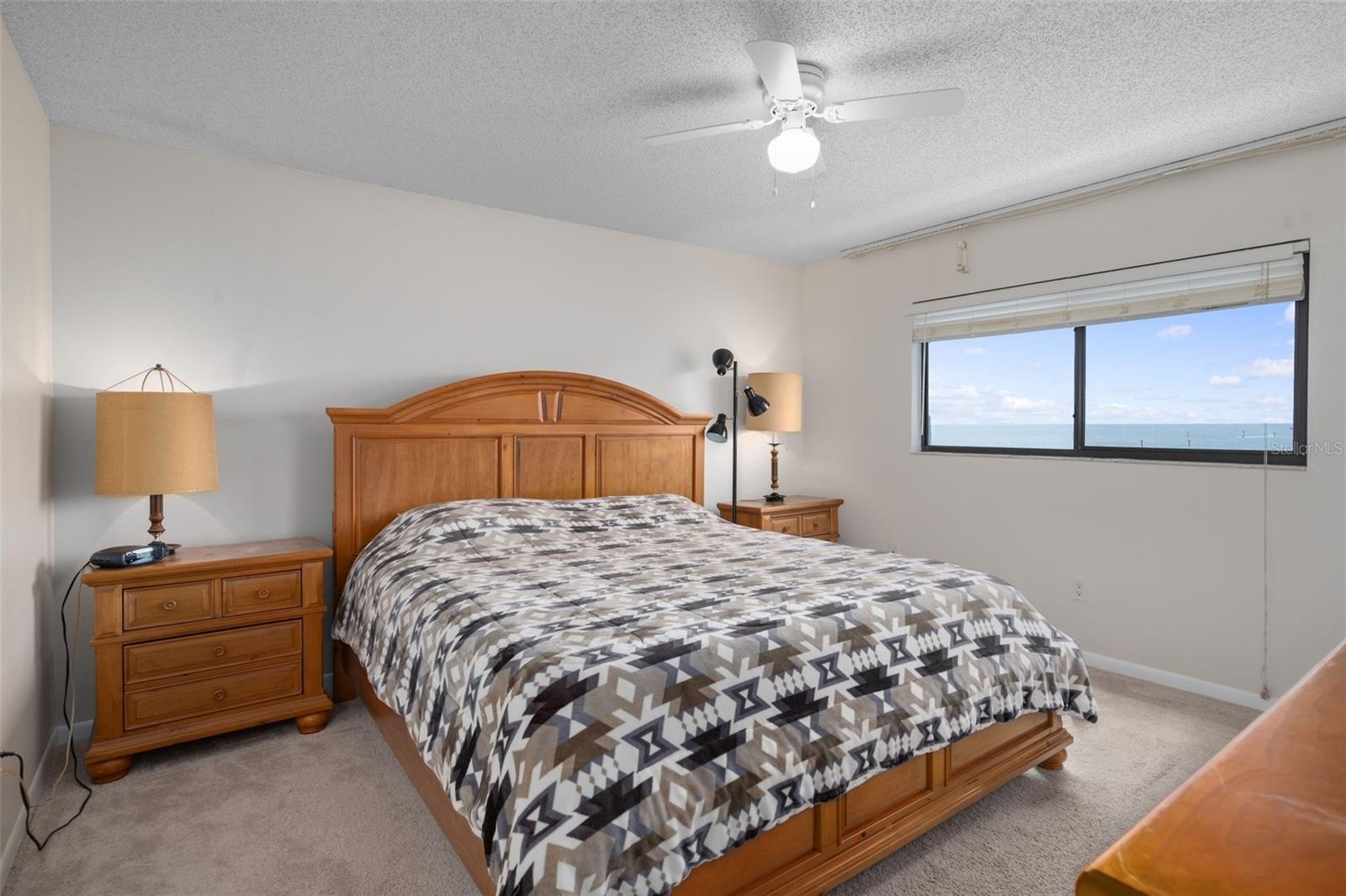 Image 16 of 57 For 8211 Brent Street 836