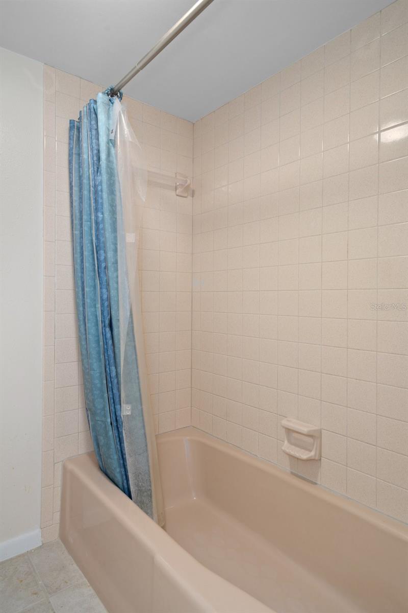 Image 23 of 57 For 8211 Brent Street 836