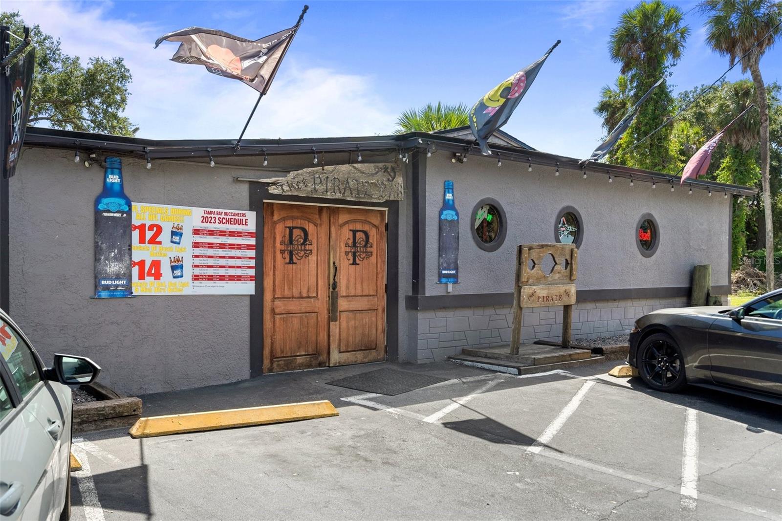 Image 48 of 57 For 8211 Brent Street 836