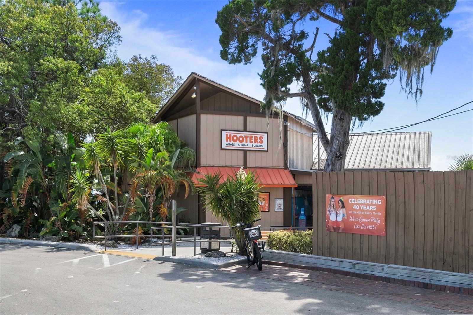 Image 50 of 57 For 8211 Brent Street 836