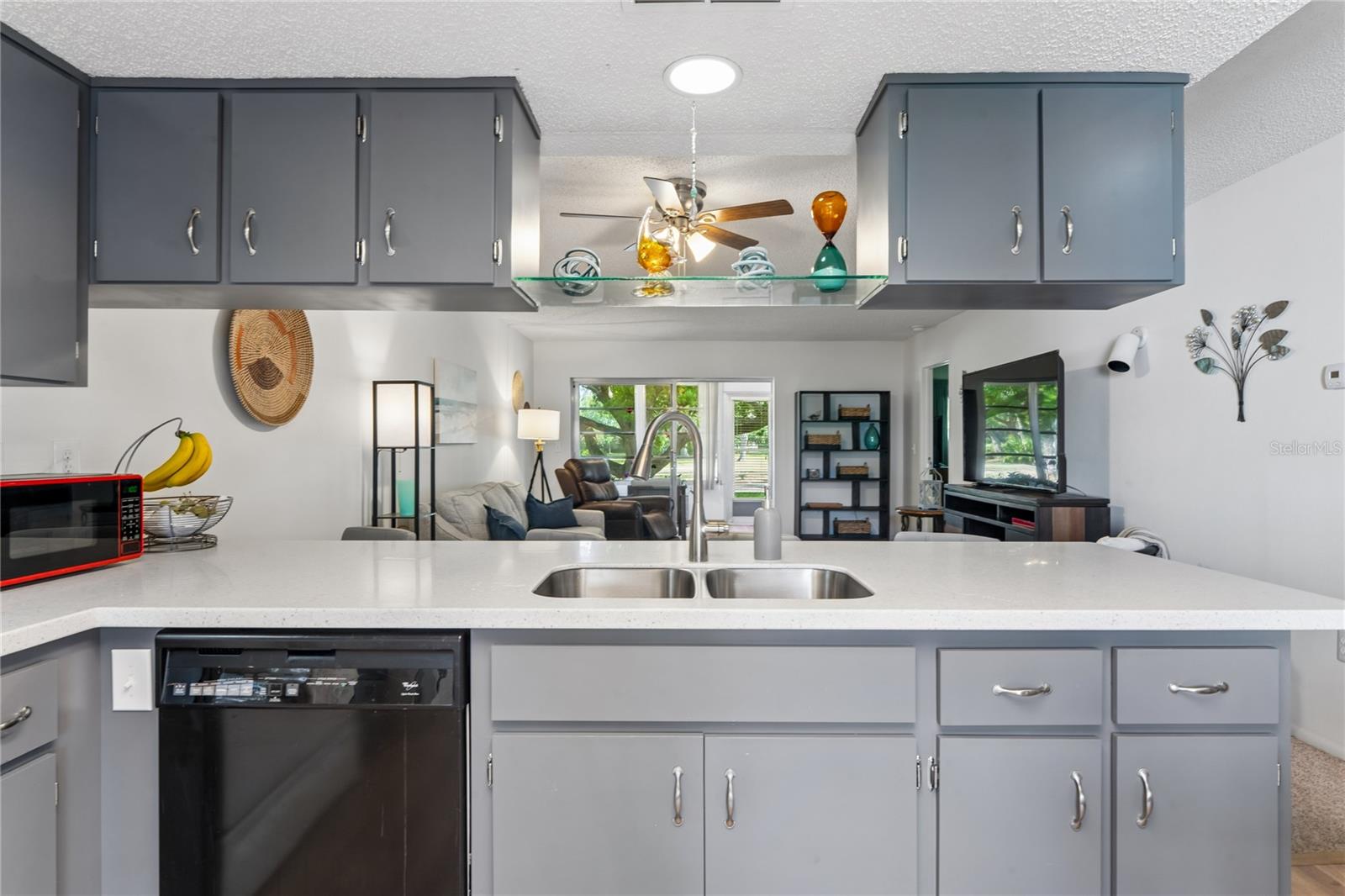 Image 10 of 50 For 12518 Dearborn Drive 12518