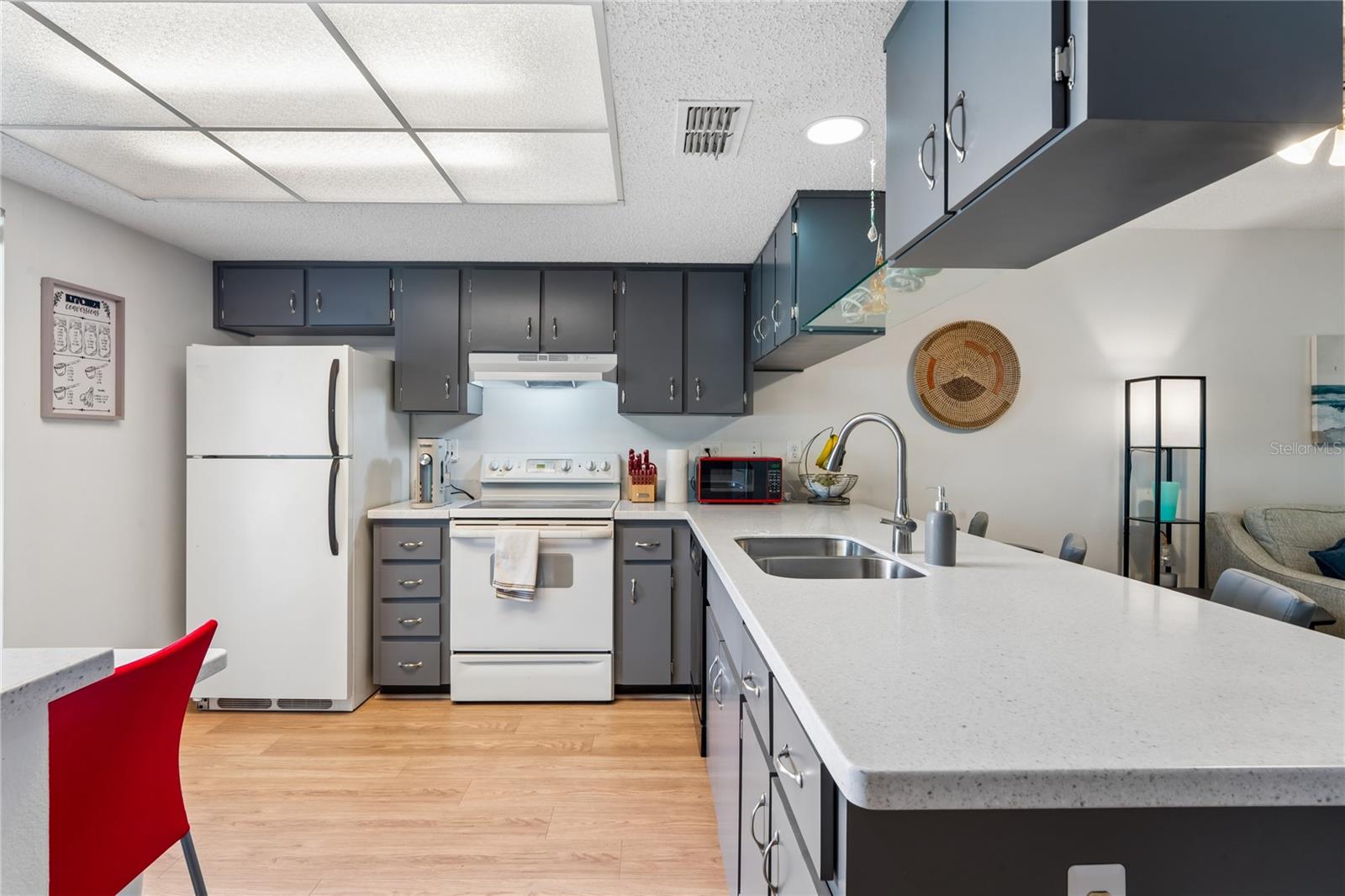 Image 11 of 50 For 12518 Dearborn Drive 12518