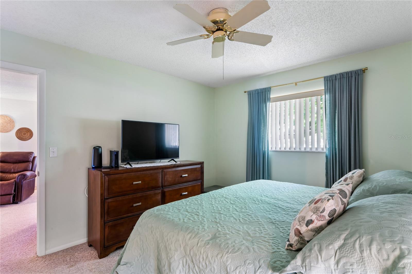 Image 18 of 50 For 12518 Dearborn Drive 12518