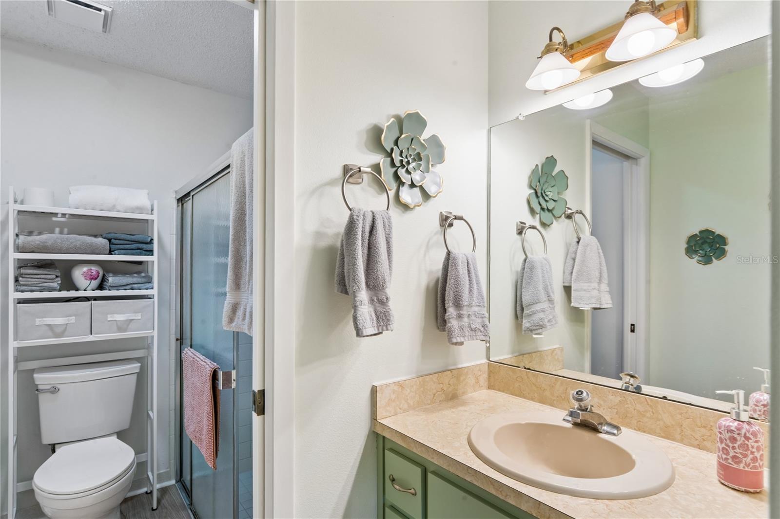 Image 20 of 50 For 12518 Dearborn Drive 12518