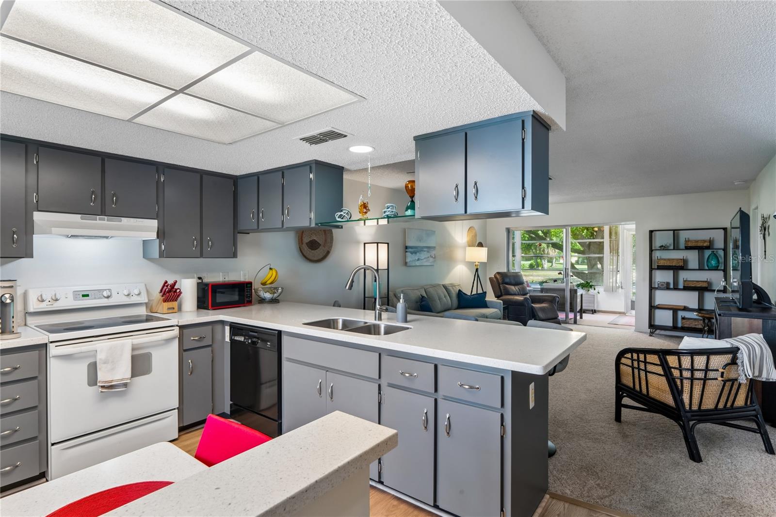 Image 7 of 50 For 12518 Dearborn Drive 12518