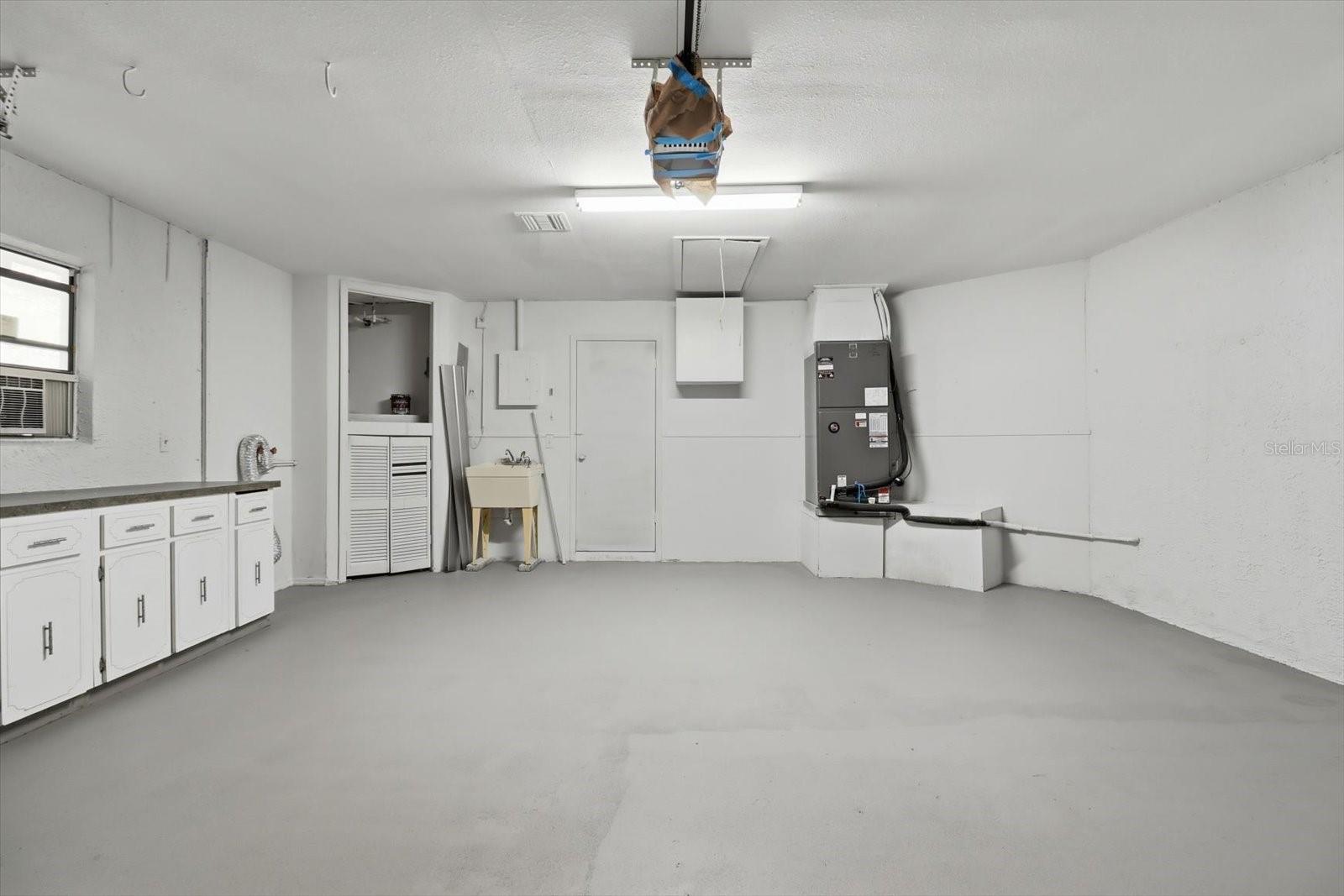 Image 34 of 46 For 8464 Delaware Drive