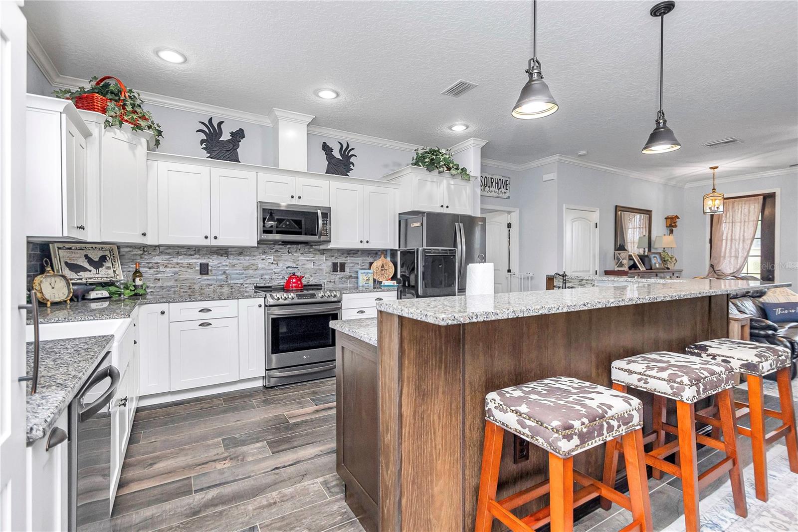 Image 12 of 48 For 2350 Rose Terrace Path