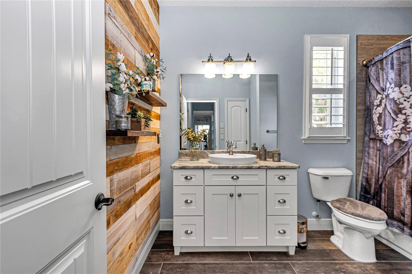 Image 26 of 48 For 2350 Rose Terrace Path