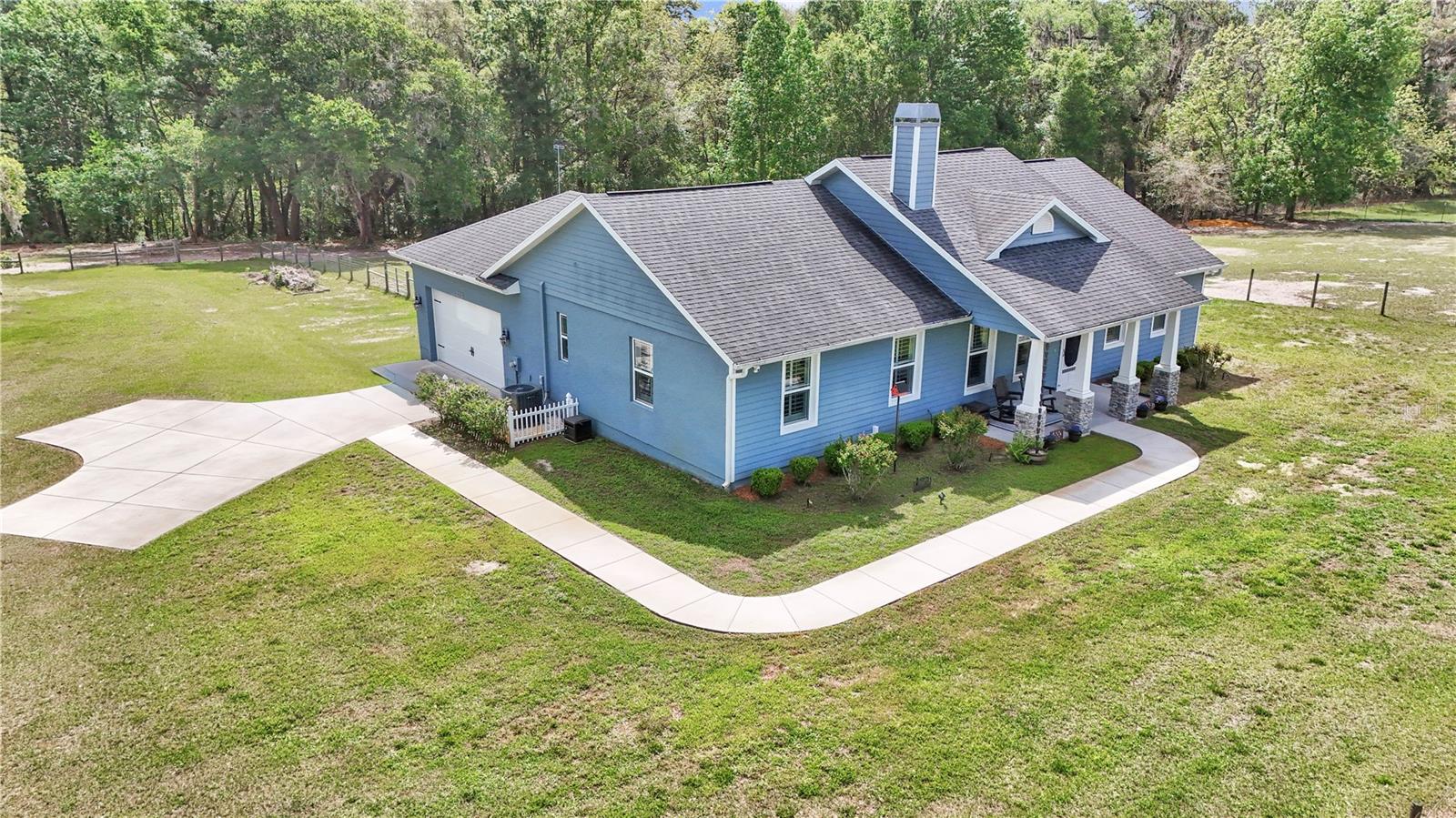 Image 44 of 48 For 2350 Rose Terrace Path