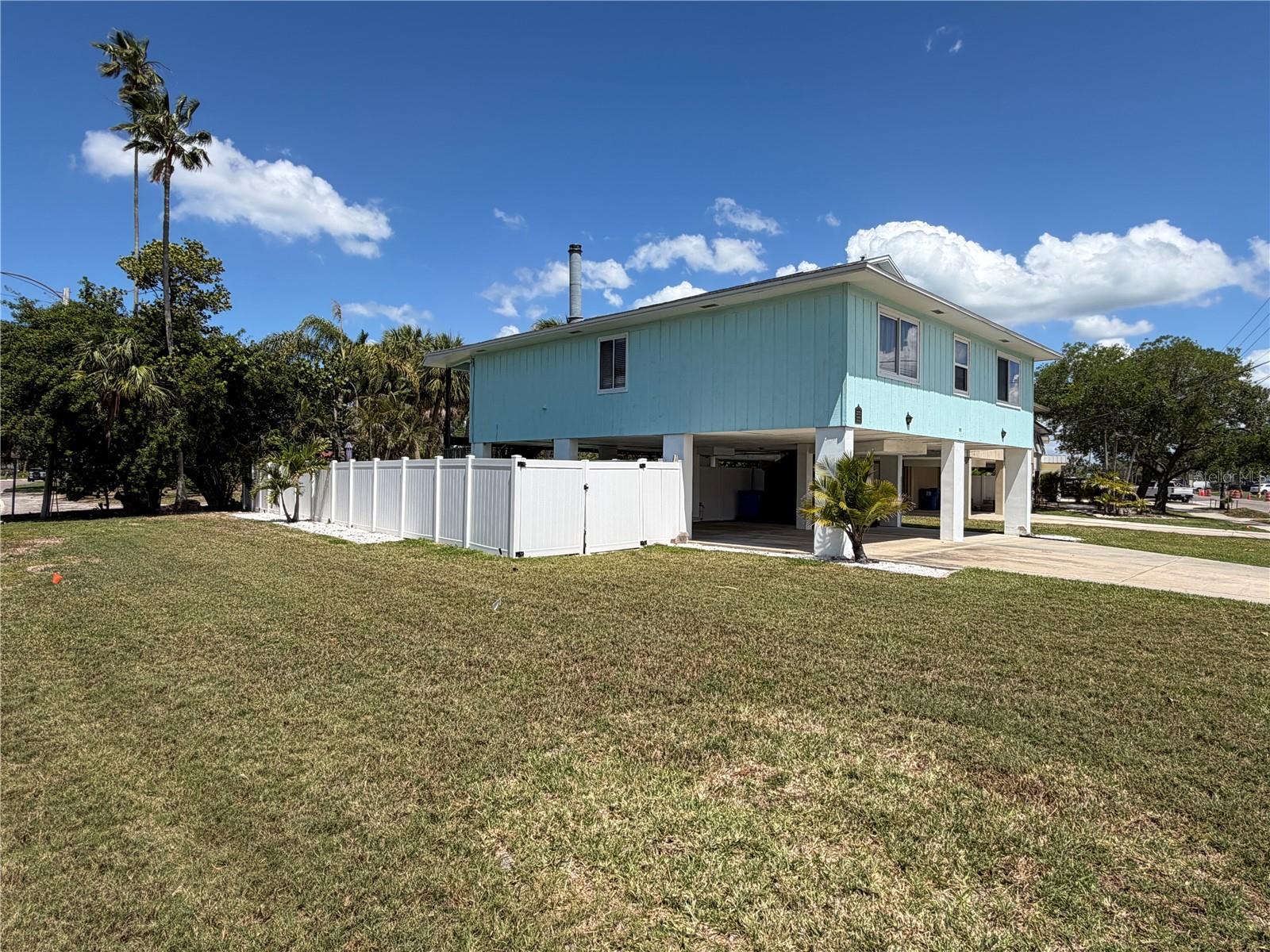 Image 19 of 24 For 3500 Overlook Drive Ne