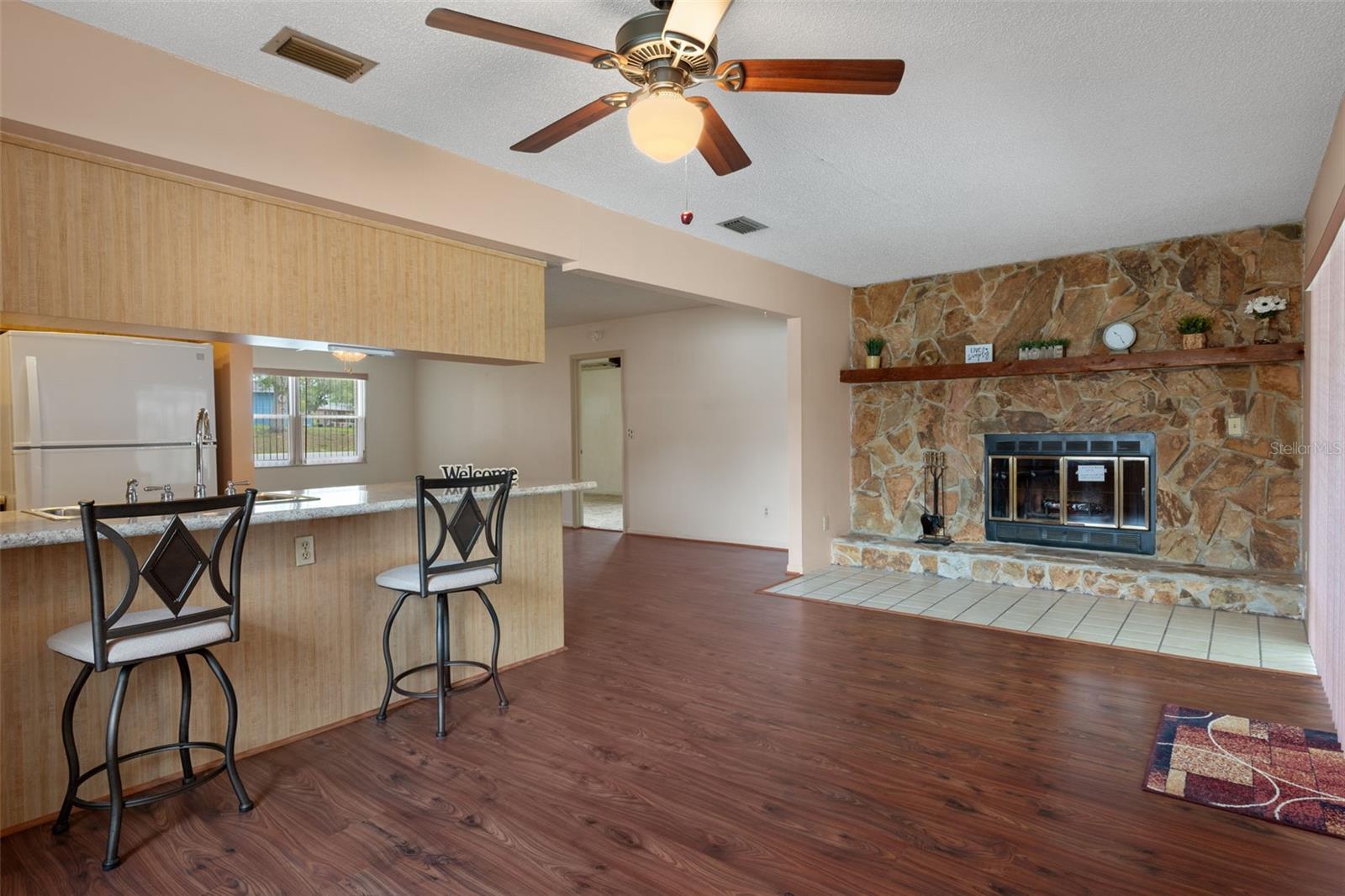 Image 16 of 50 For 5121 Springwood Road