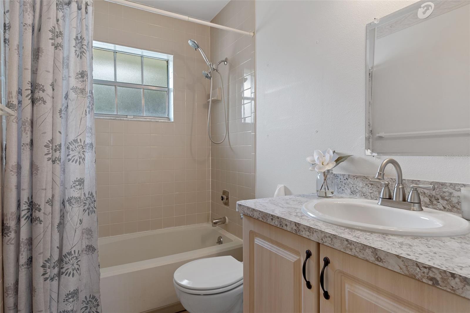 Image 27 of 50 For 5121 Springwood Road