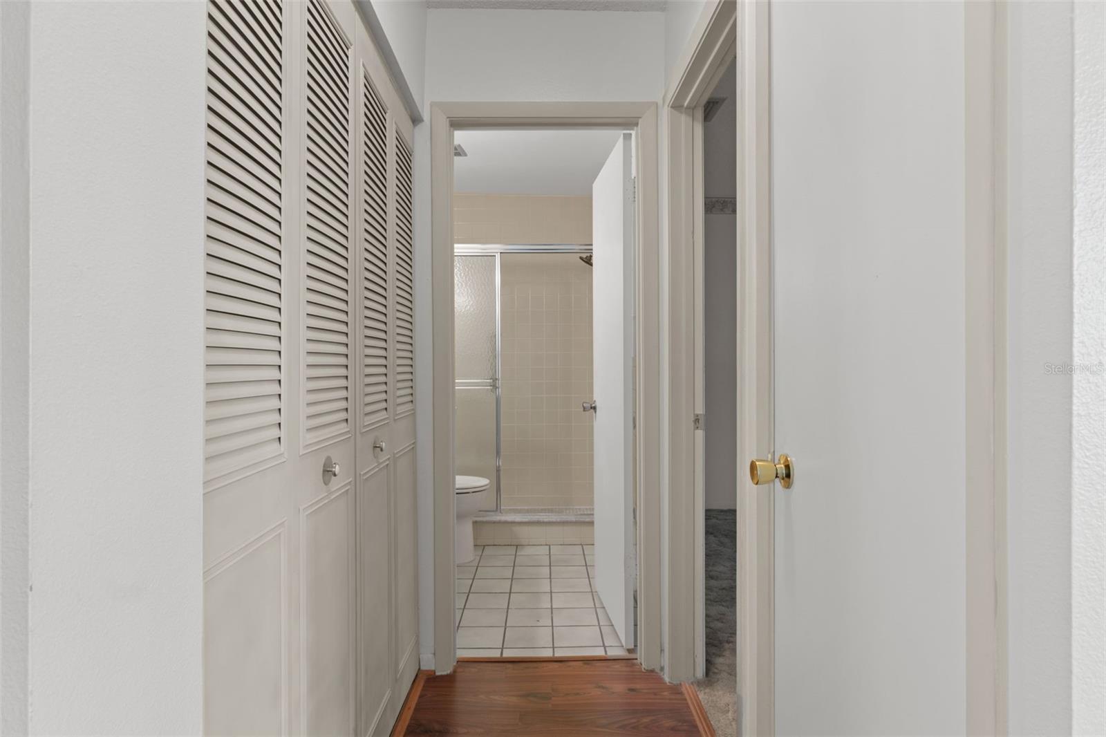 Image 28 of 50 For 5121 Springwood Road