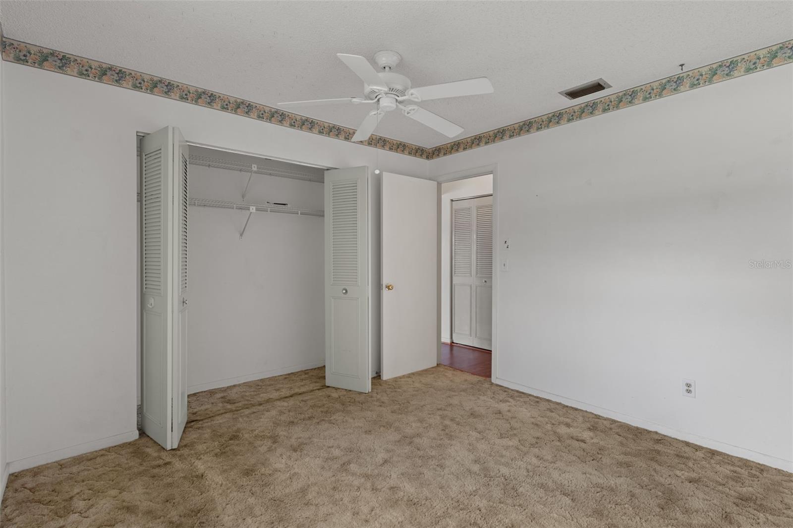 Image 33 of 50 For 5121 Springwood Road