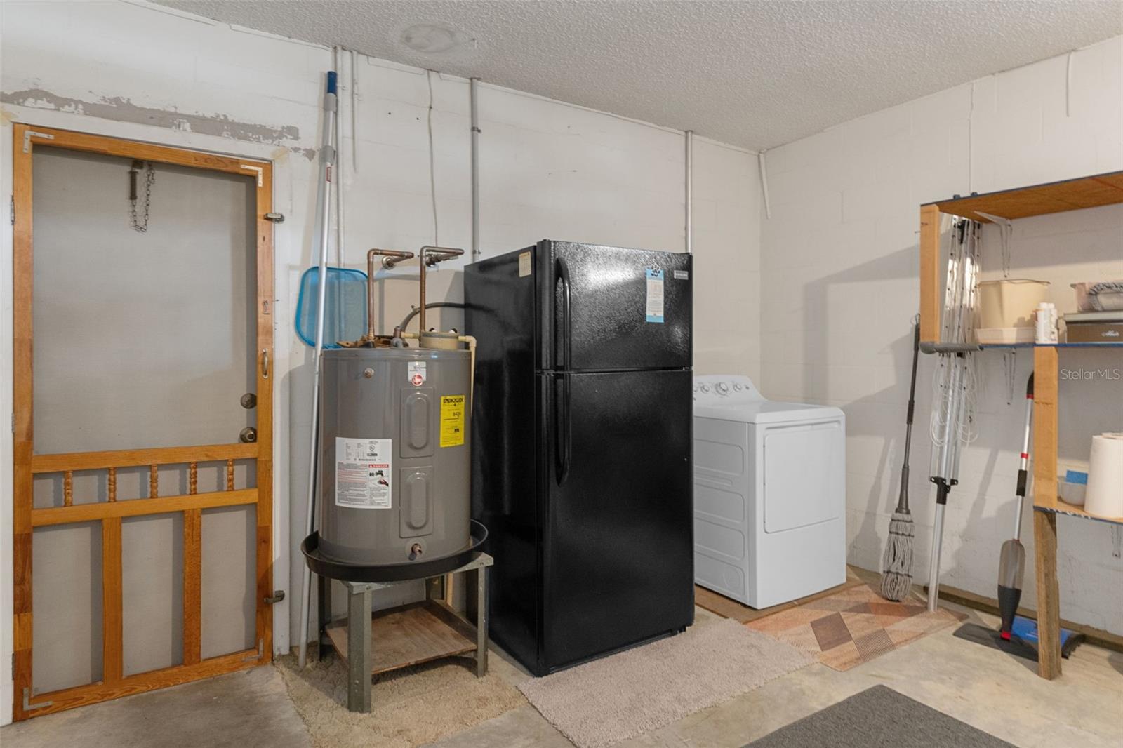 Image 37 of 50 For 5121 Springwood Road