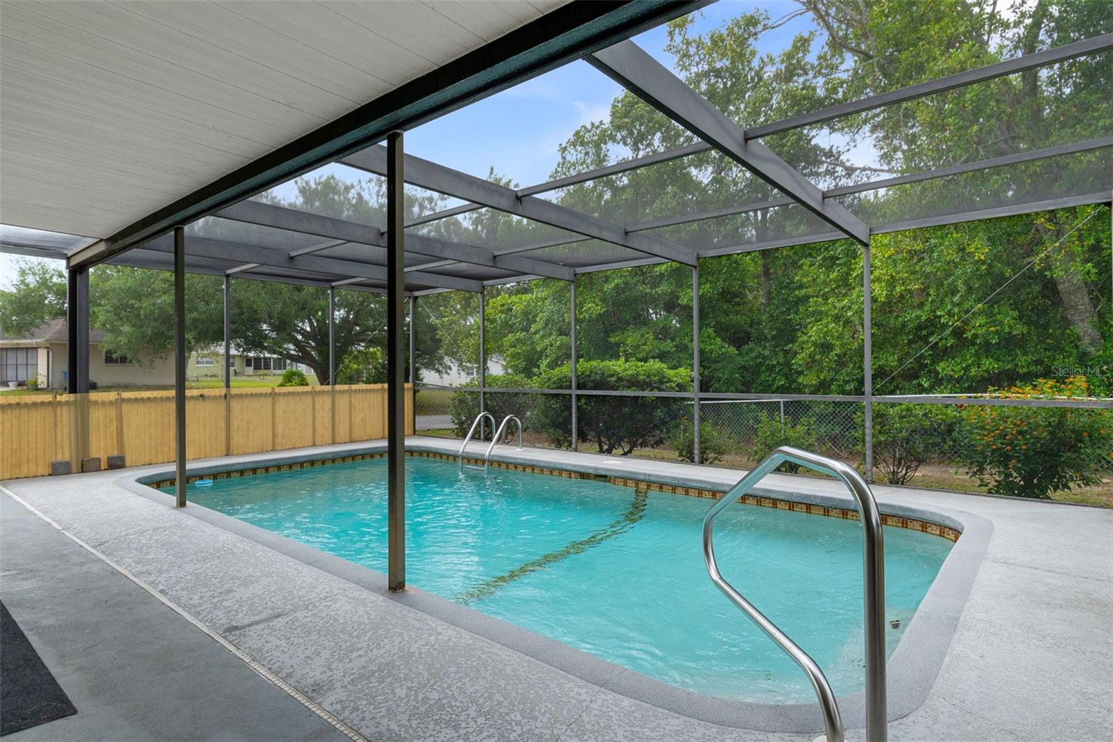 Image 44 of 50 For 5121 Springwood Road