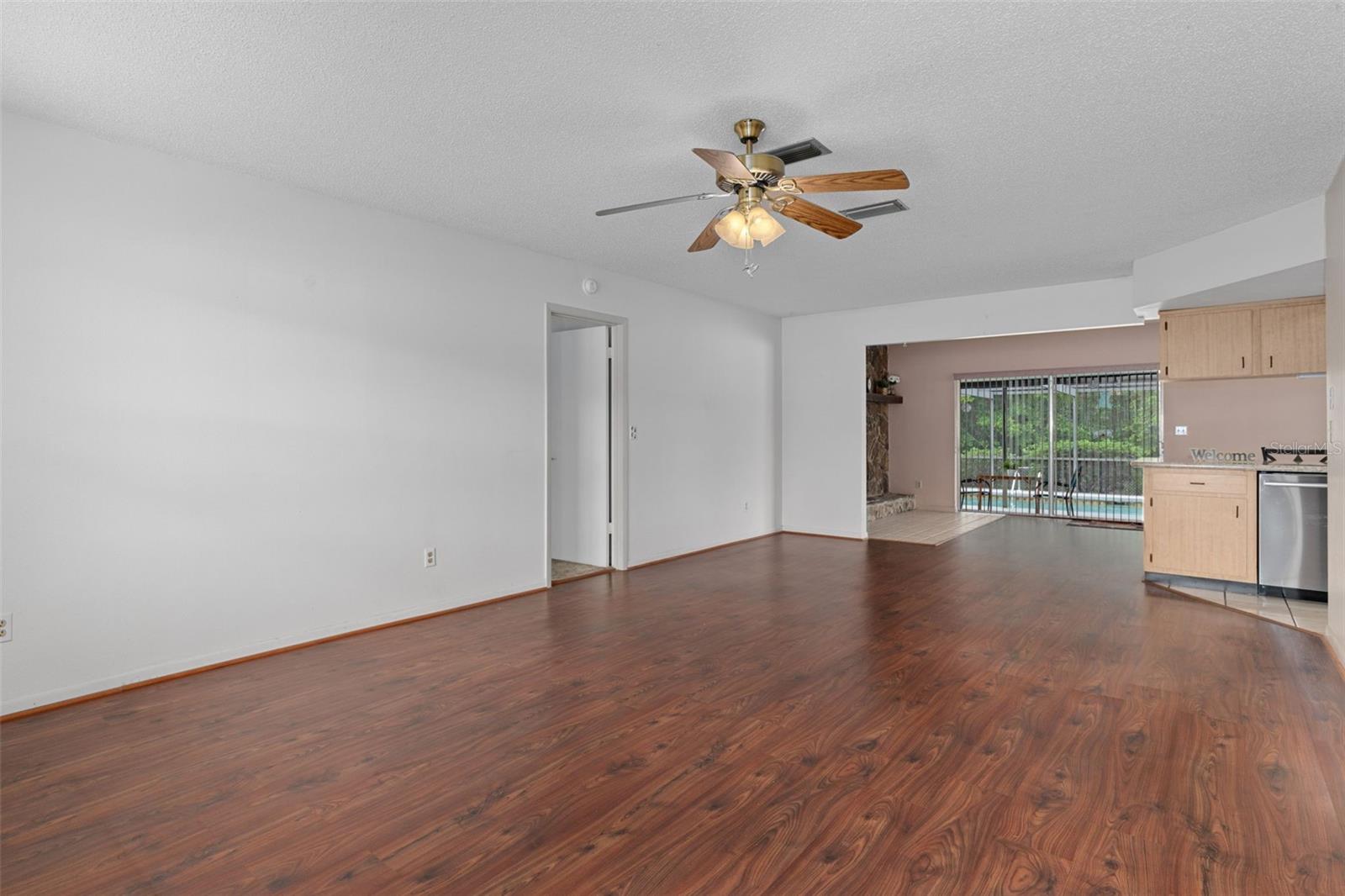 Image 9 of 50 For 5121 Springwood Road