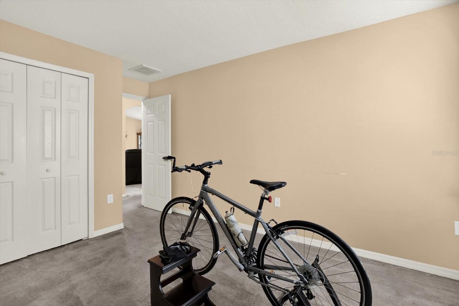 Image 22 of 31 For 5477 Colchester Avenue