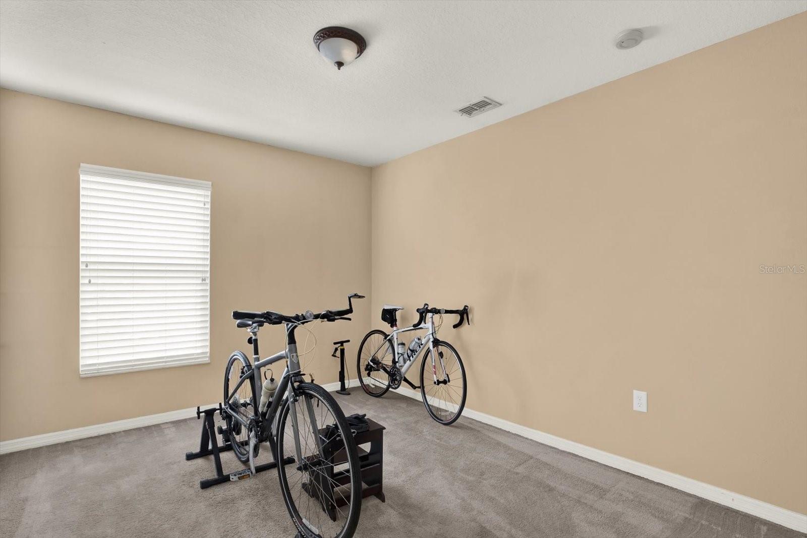 Image 23 of 31 For 5477 Colchester Avenue