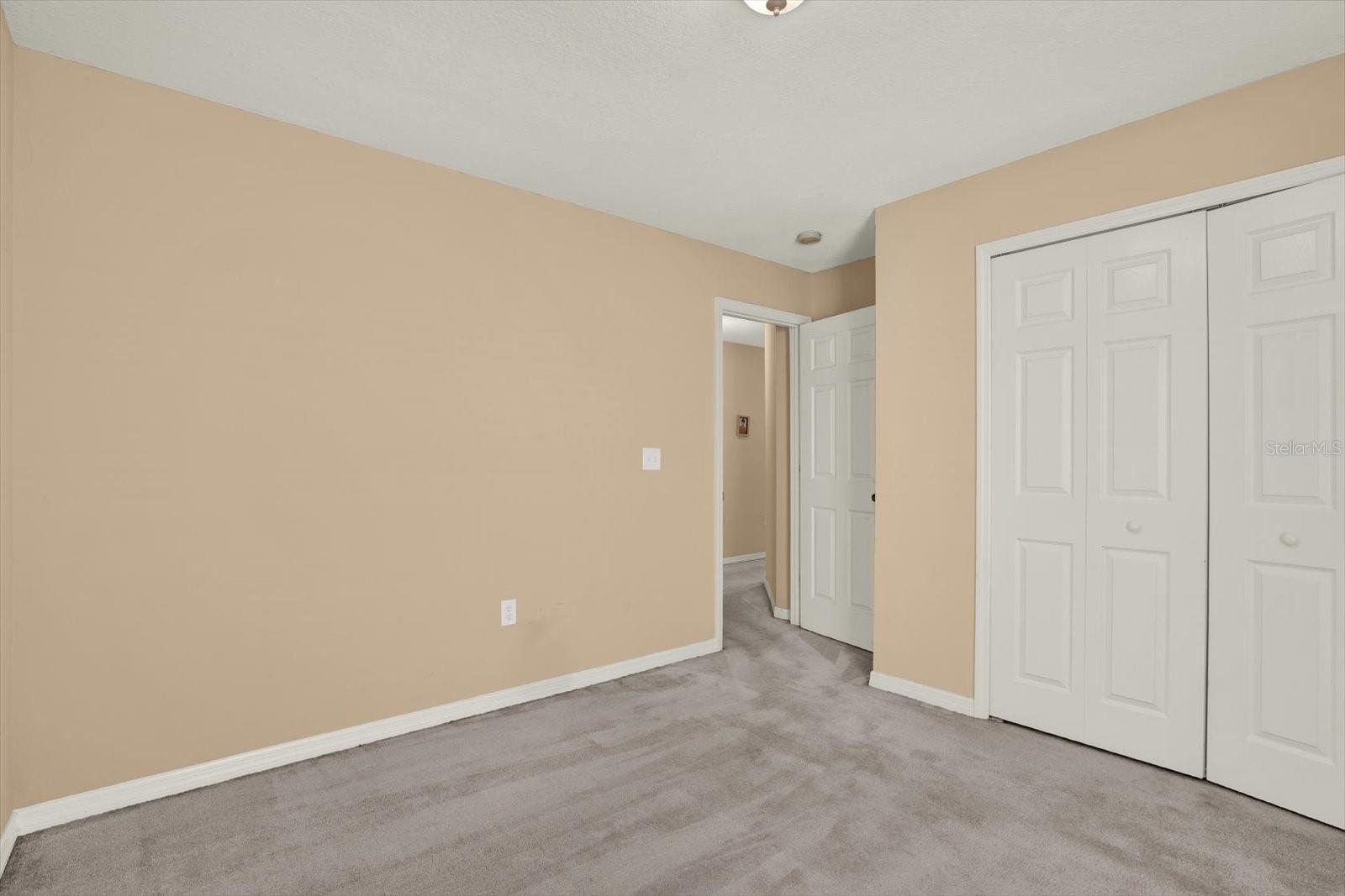 Image 25 of 31 For 5477 Colchester Avenue