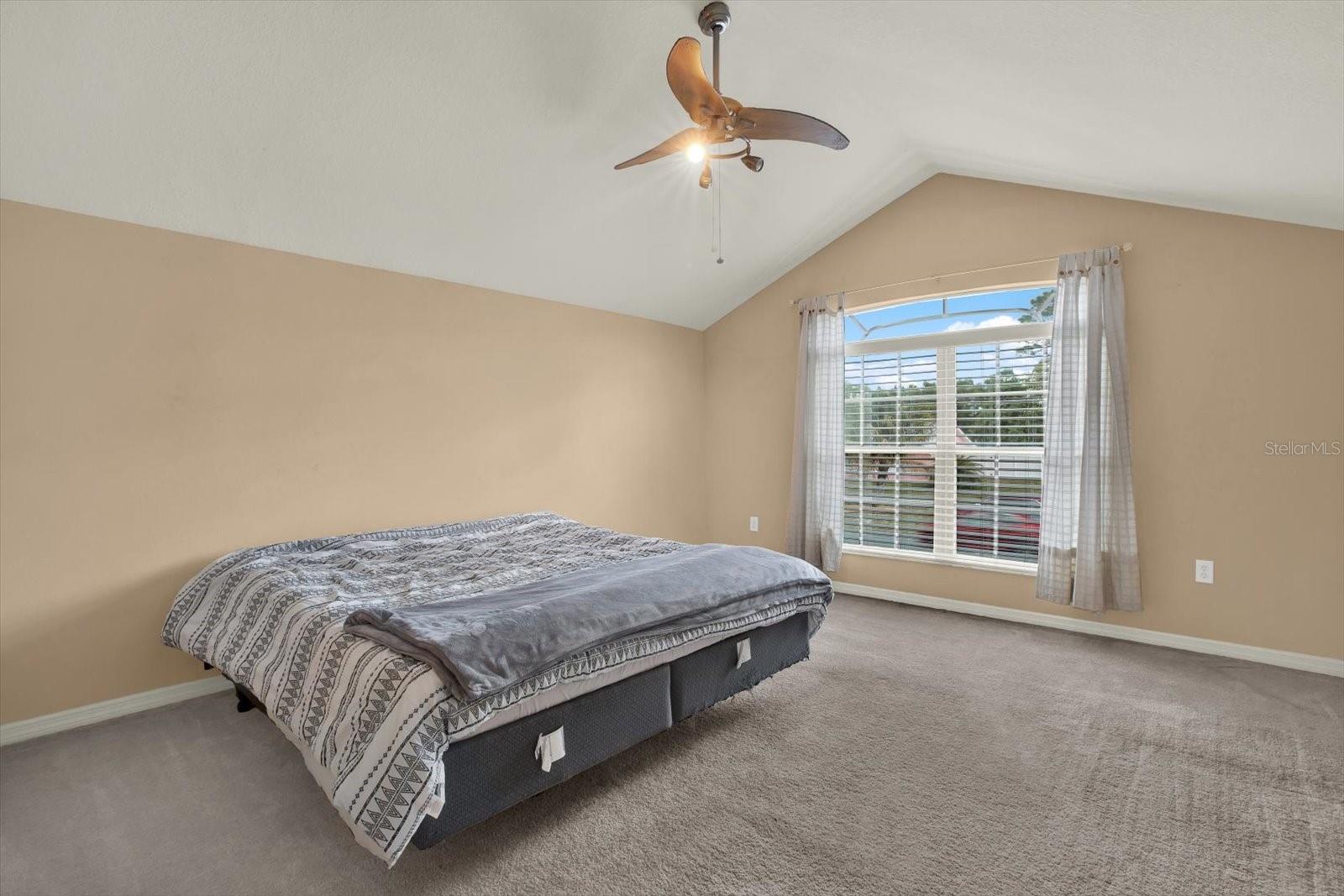 Image 27 of 31 For 5477 Colchester Avenue