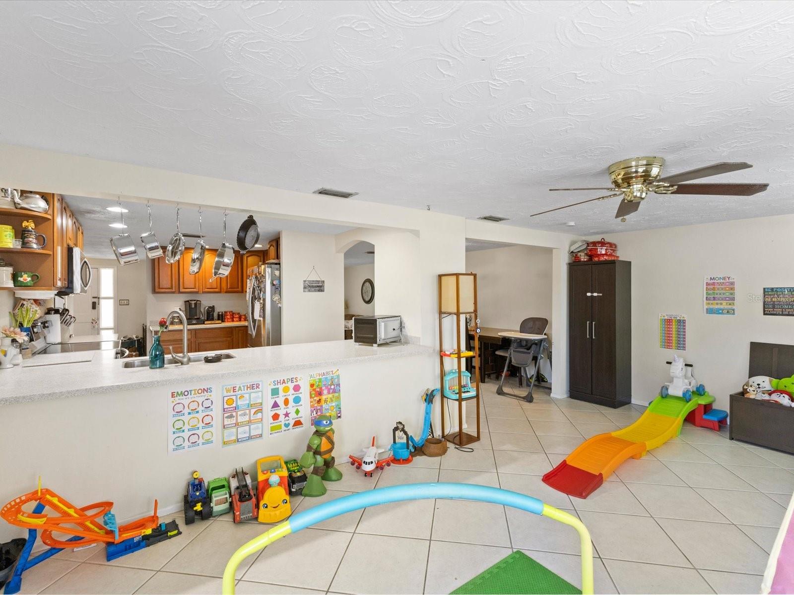 Image 14 of 44 For 5646 Andrea Drive