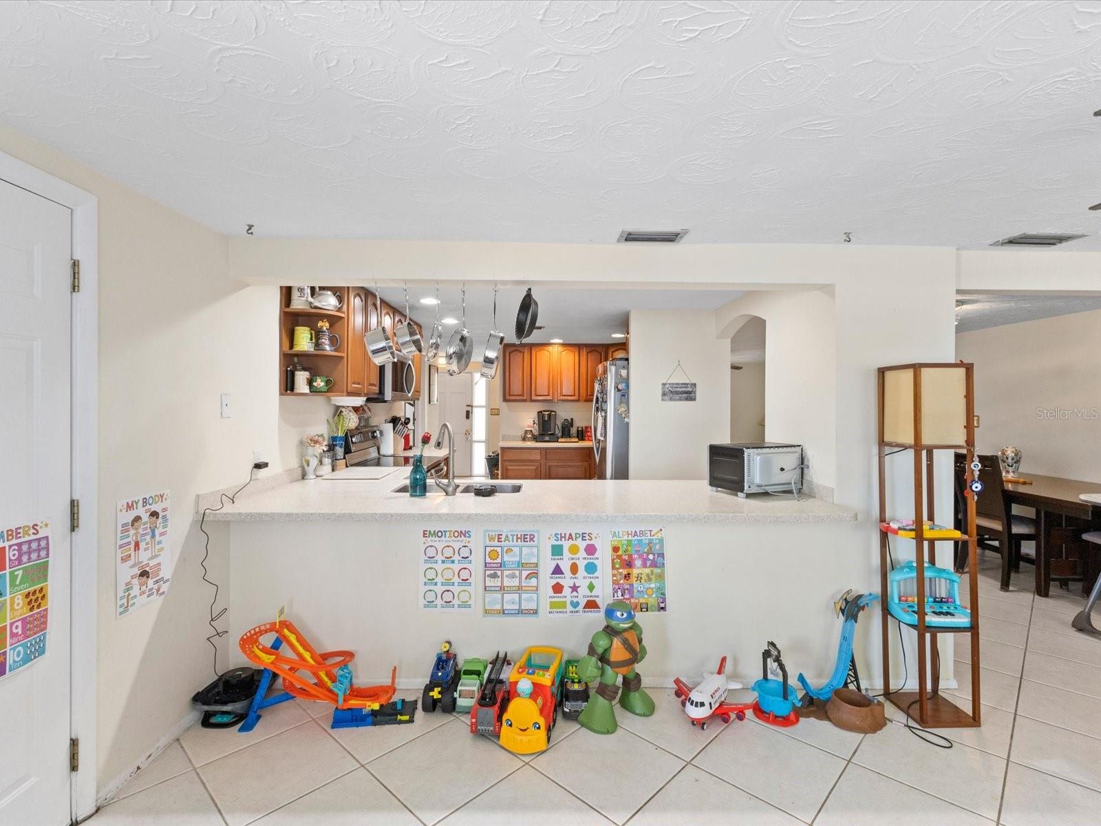 Image 15 of 44 For 5646 Andrea Drive