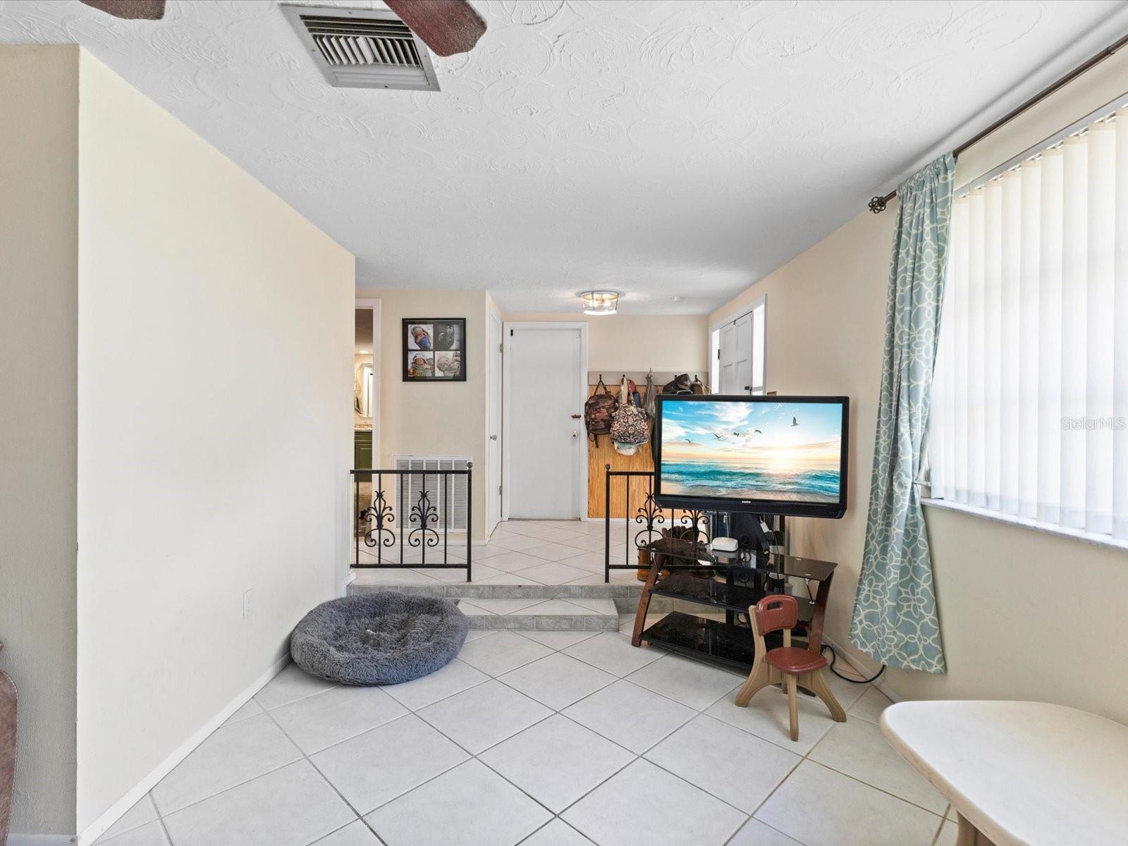 Image 9 of 44 For 5646 Andrea Drive