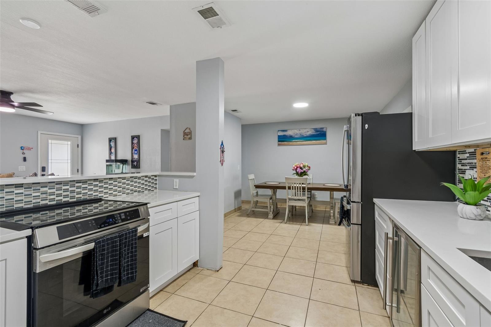 Listing photo id 11 for 7705 Jackson Springs Road