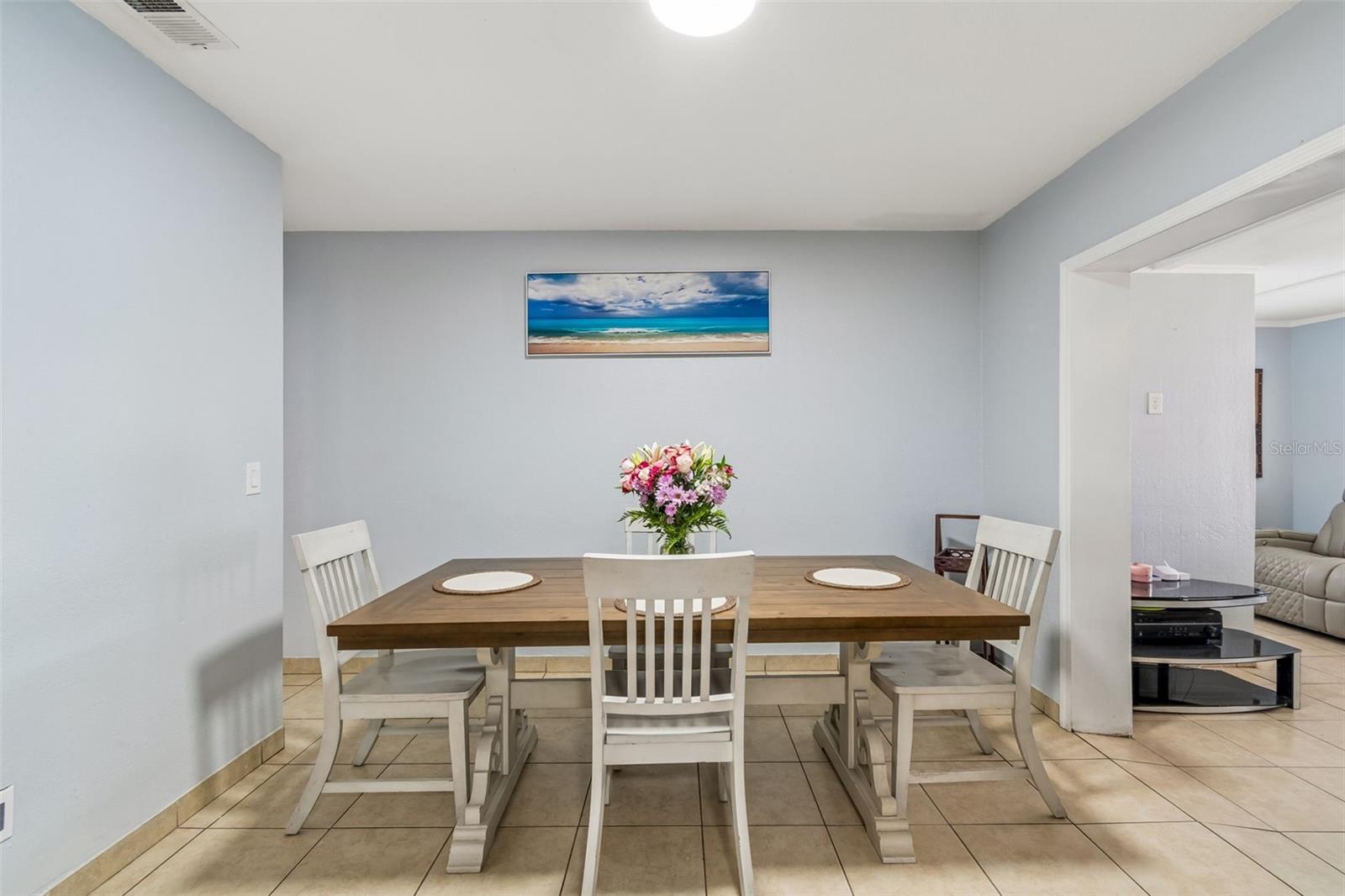 Listing photo id 12 for 7705 Jackson Springs Road