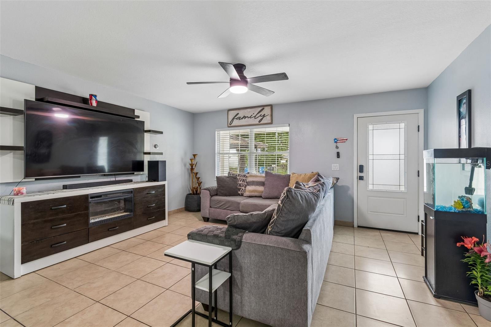 Listing photo id 3 for 7705 Jackson Springs Road